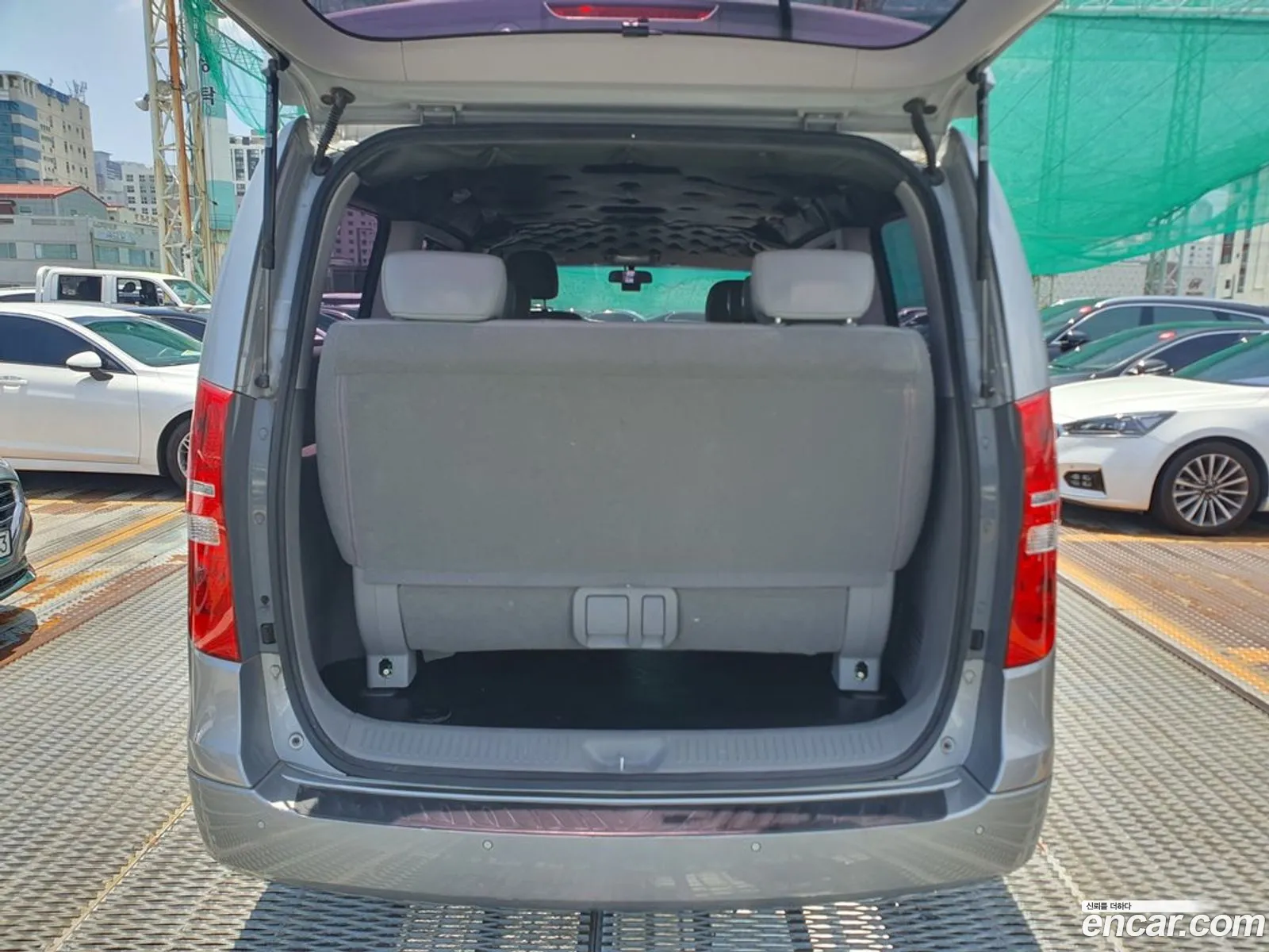 Hyundai Grand Starex 2016 — 15