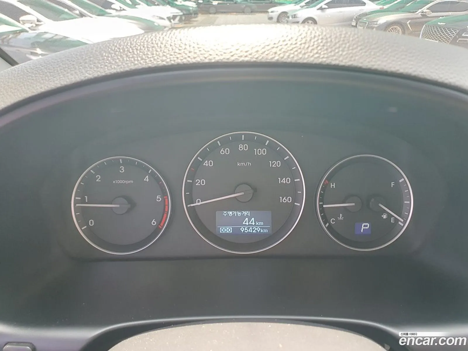 Hyundai Grand Starex 2016 — 16