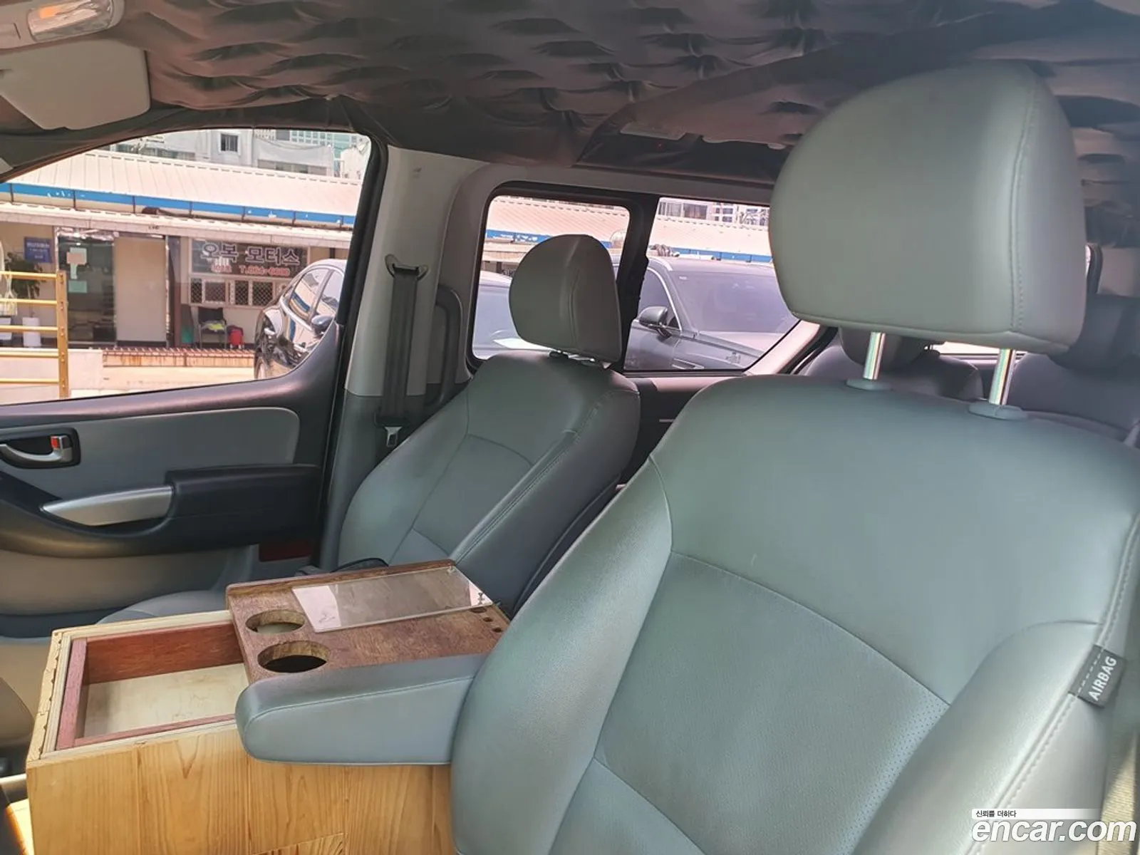 Hyundai Grand Starex 2016 — 12