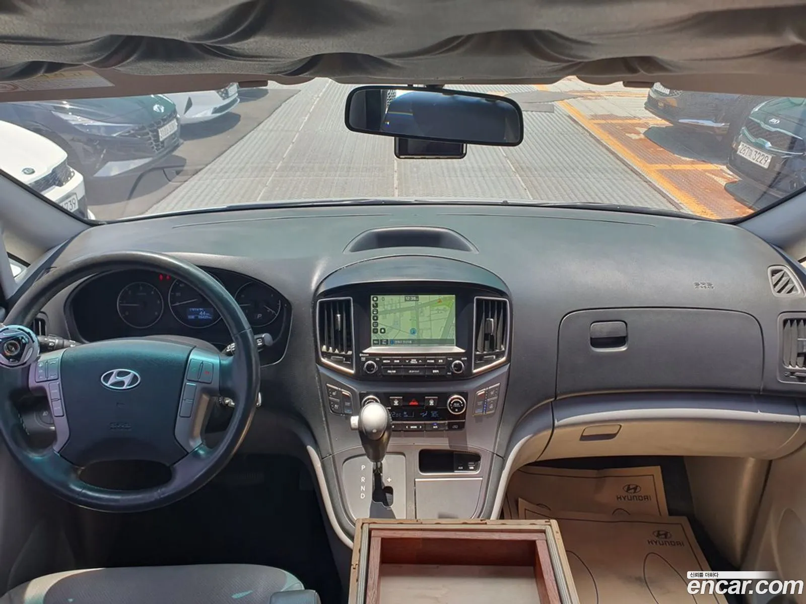 Hyundai Grand Starex 2016 — 19