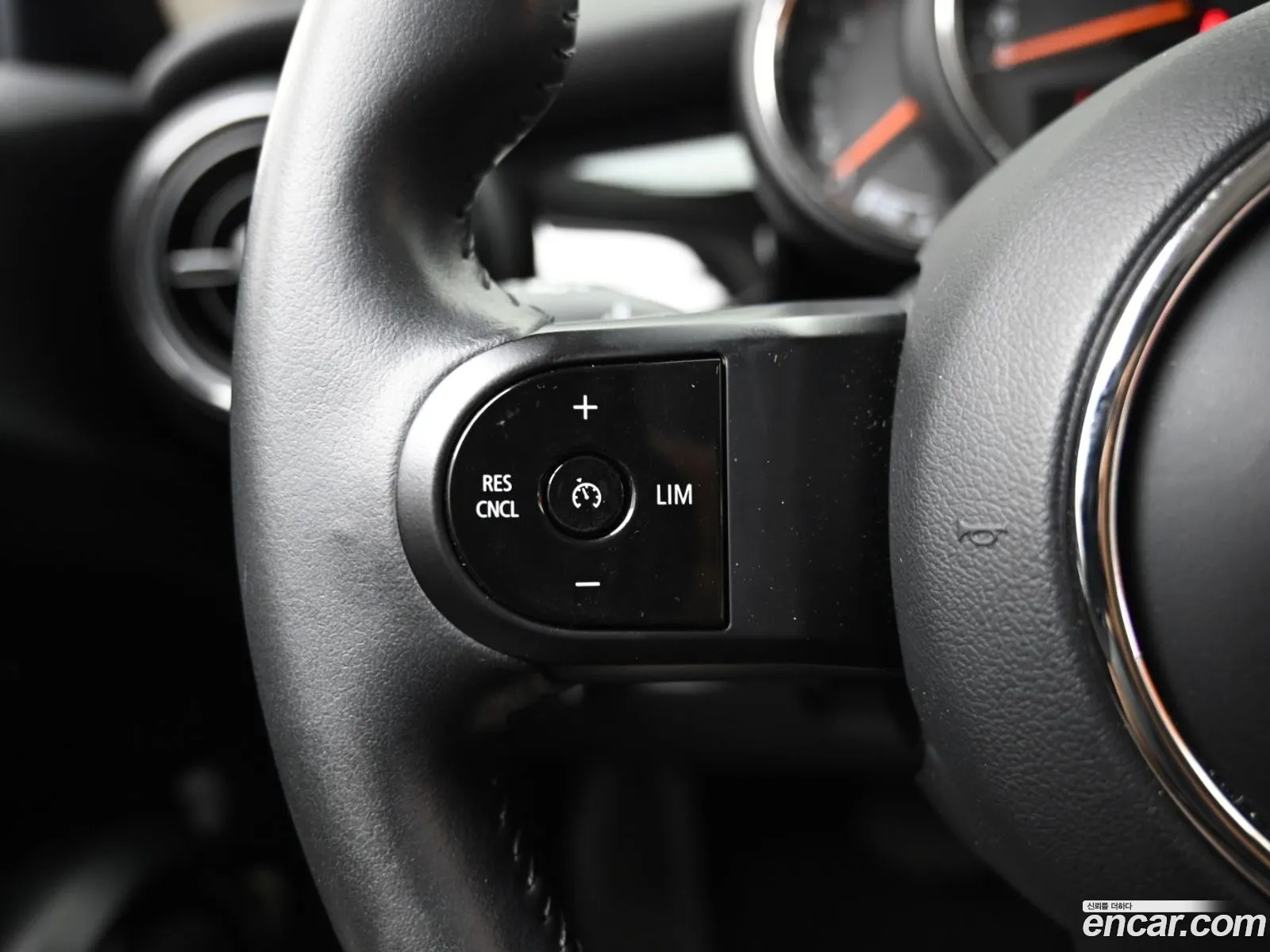 Mini Cooper 2021 — 11