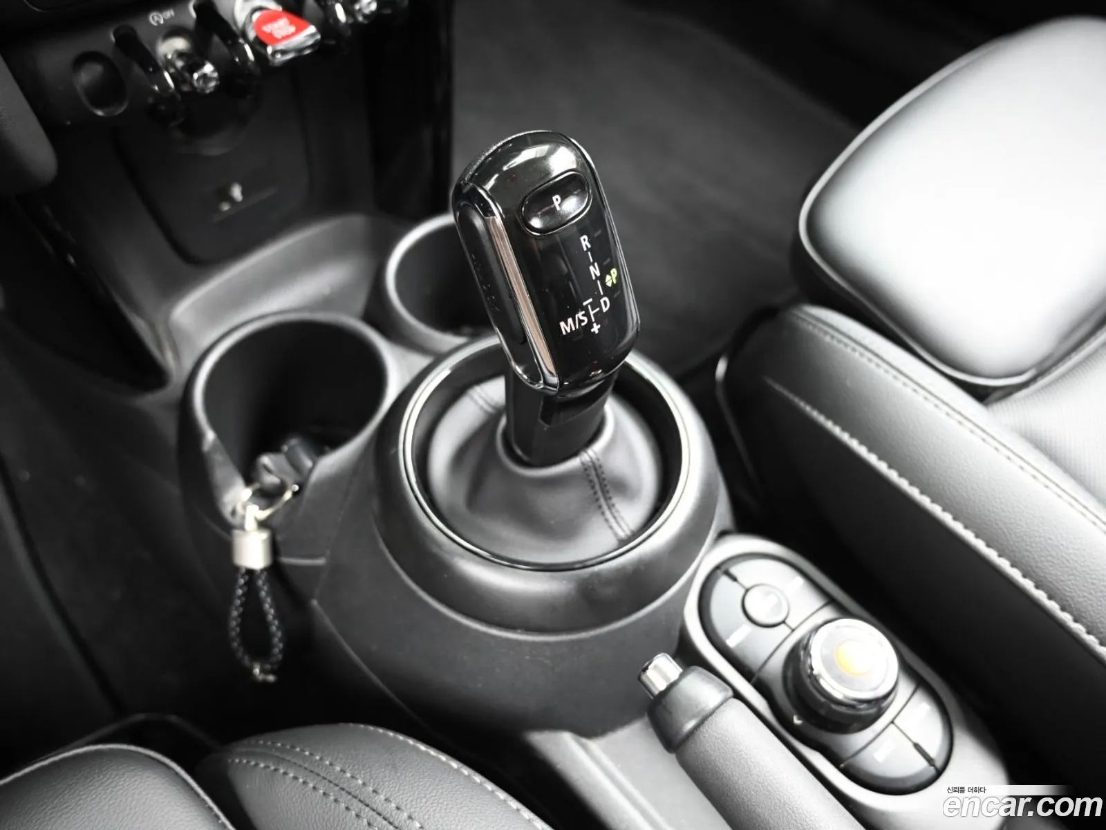 Mini Cooper 2021 — 5