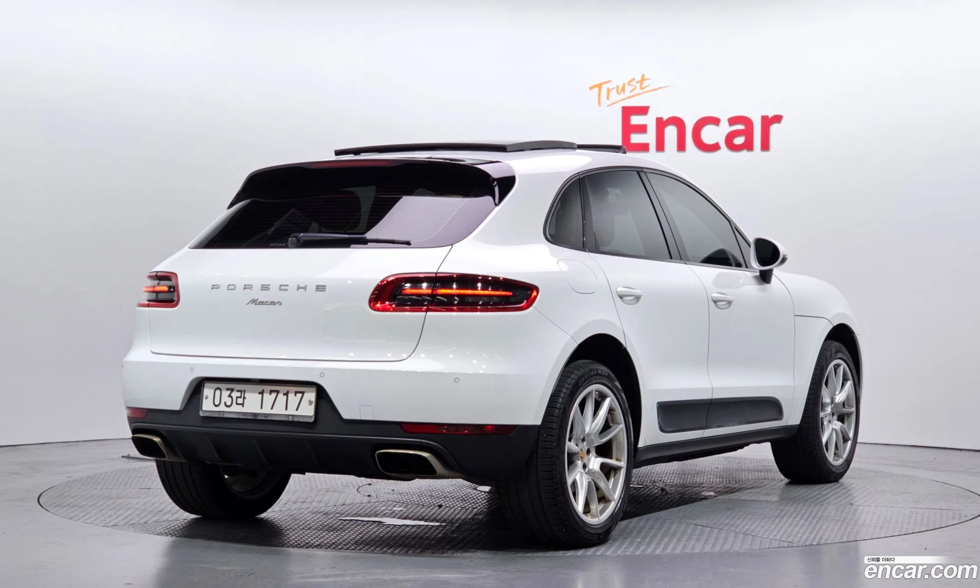 Porsche Macan 2018 WP1AA2956JLB15194 — 12