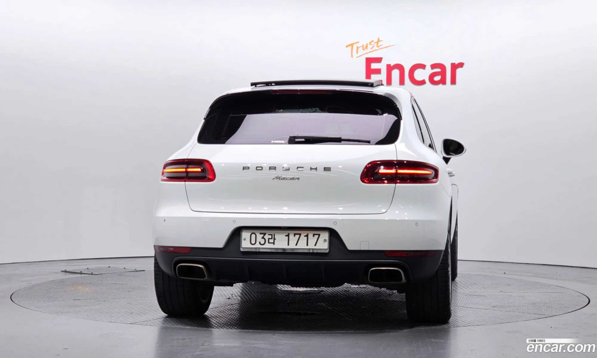 Porsche Macan 2018 WP1AA2956JLB15194 — 18