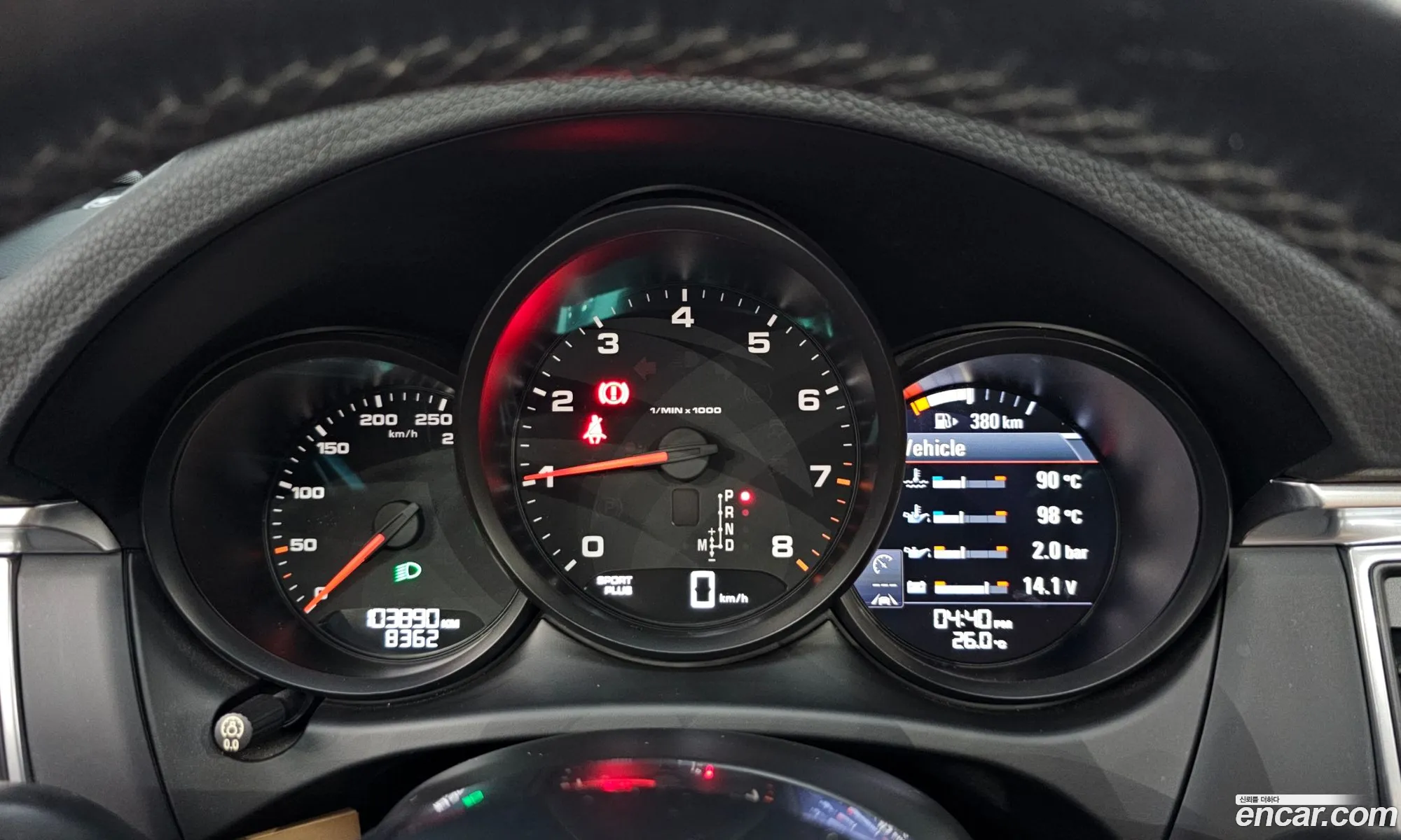 Porsche Macan 2018 WP1AA2956JLB15194 — 17