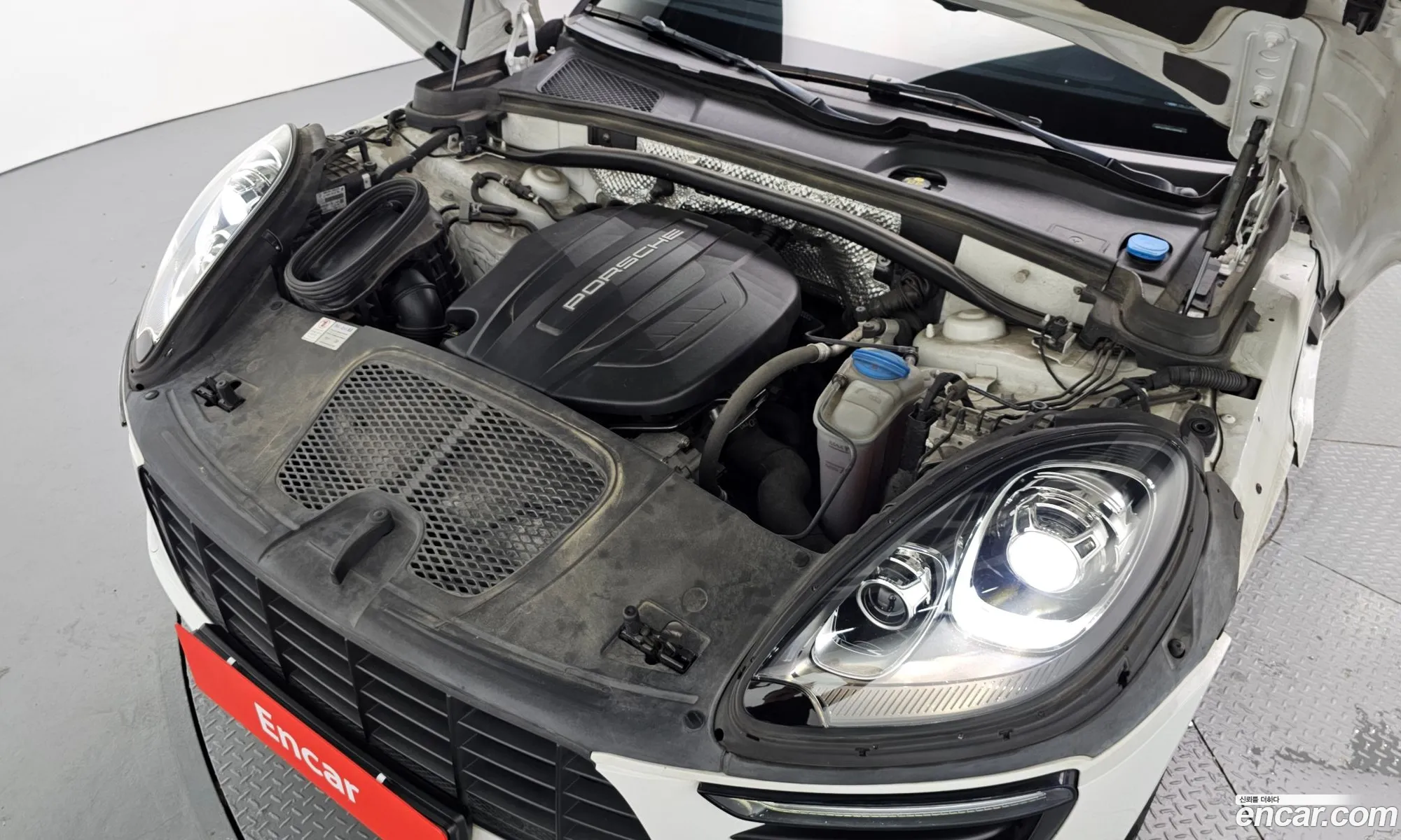 Porsche Macan 2018 WP1AA2956JLB15194 — 16