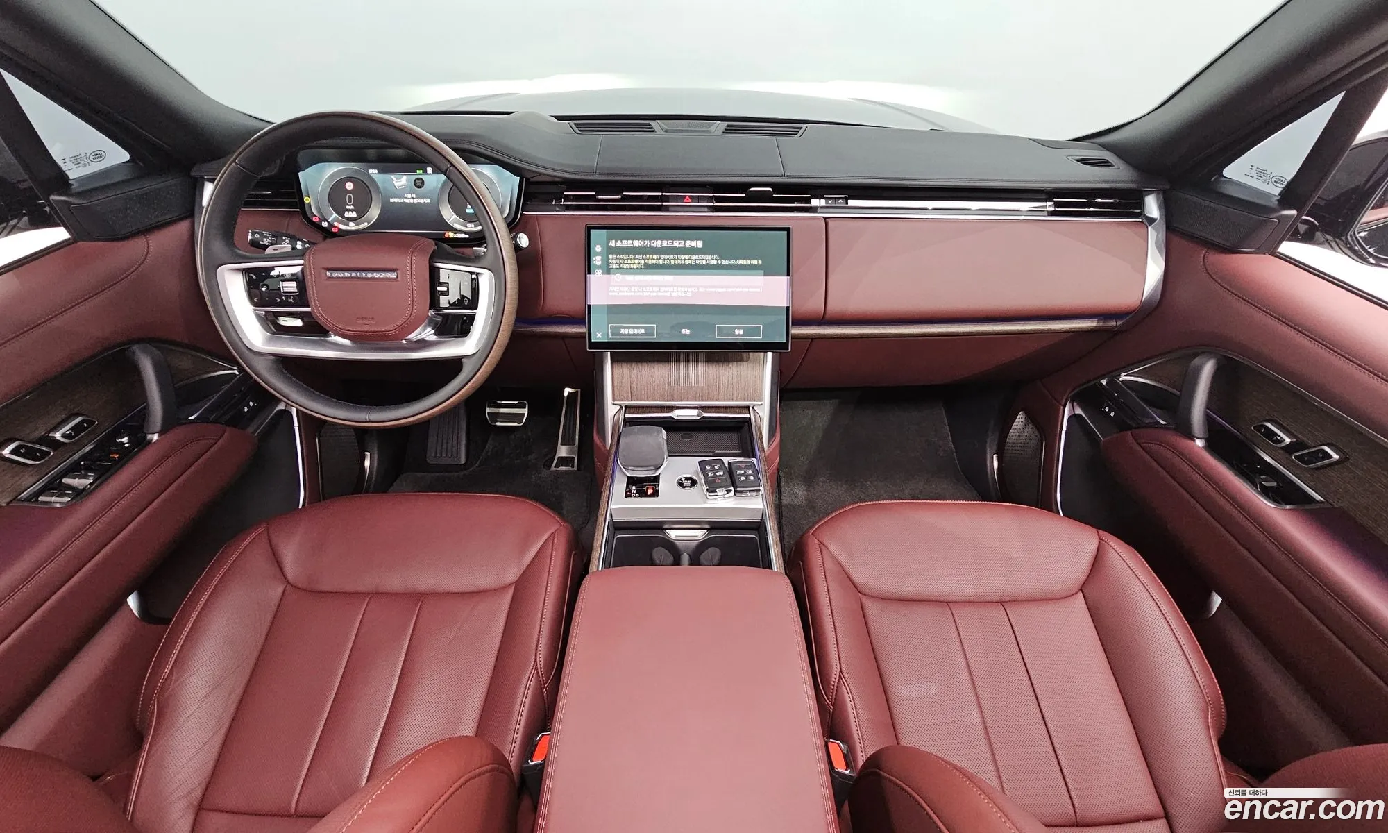 Land Rover Range Rover 2025 SALKA9B42SA286367 — 18