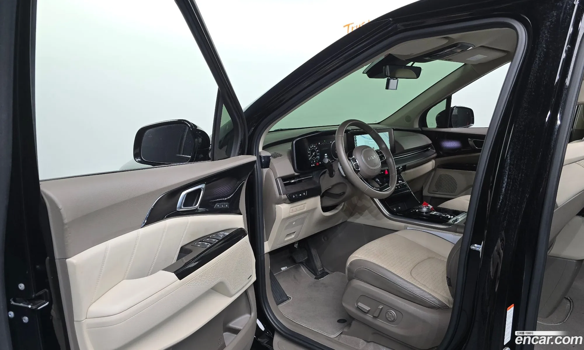 Kia Carnival 2022 — 16