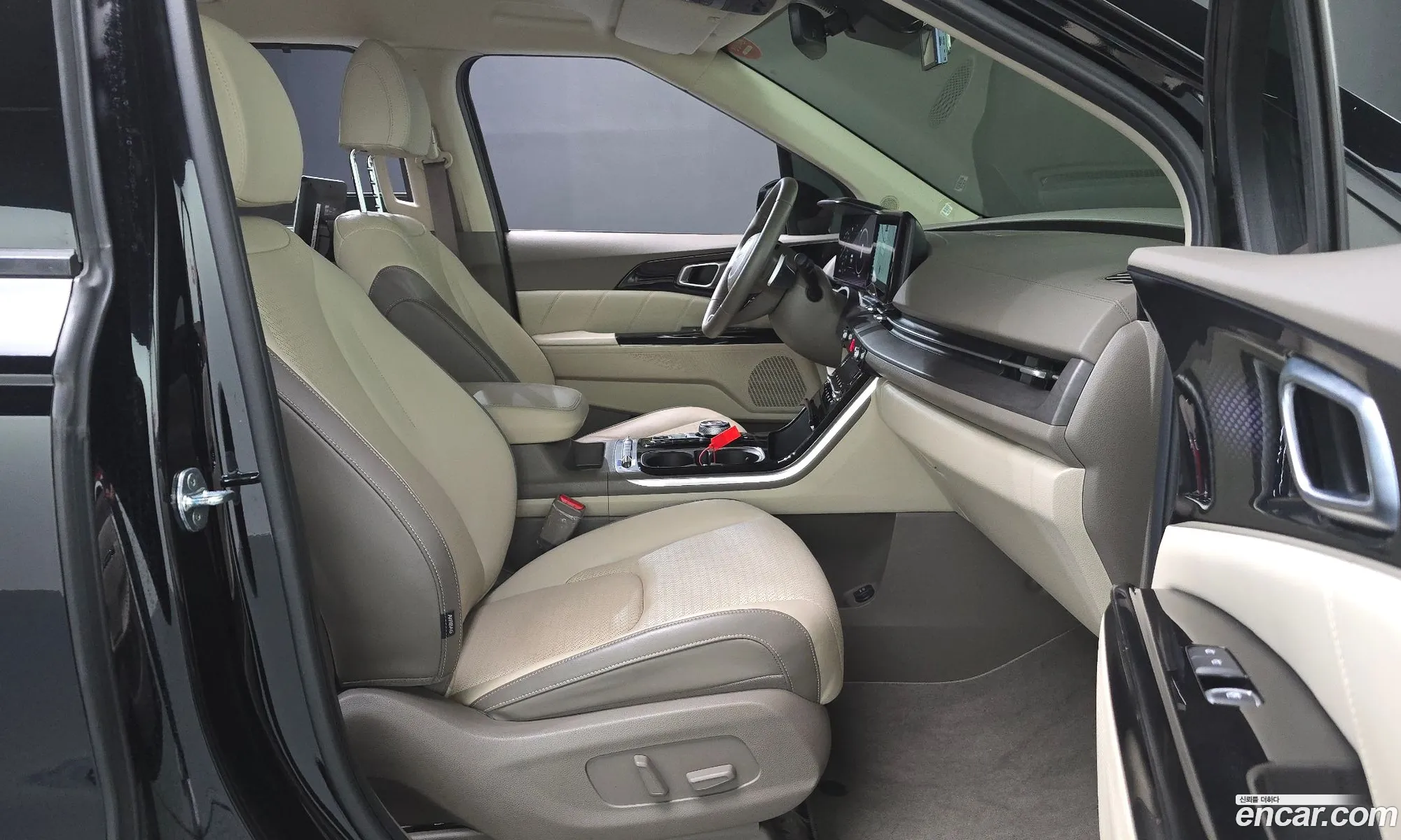 Kia Carnival 2022 — 3