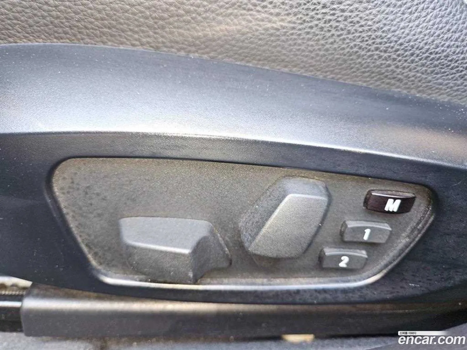 BMW 3 Series 2011 — 12