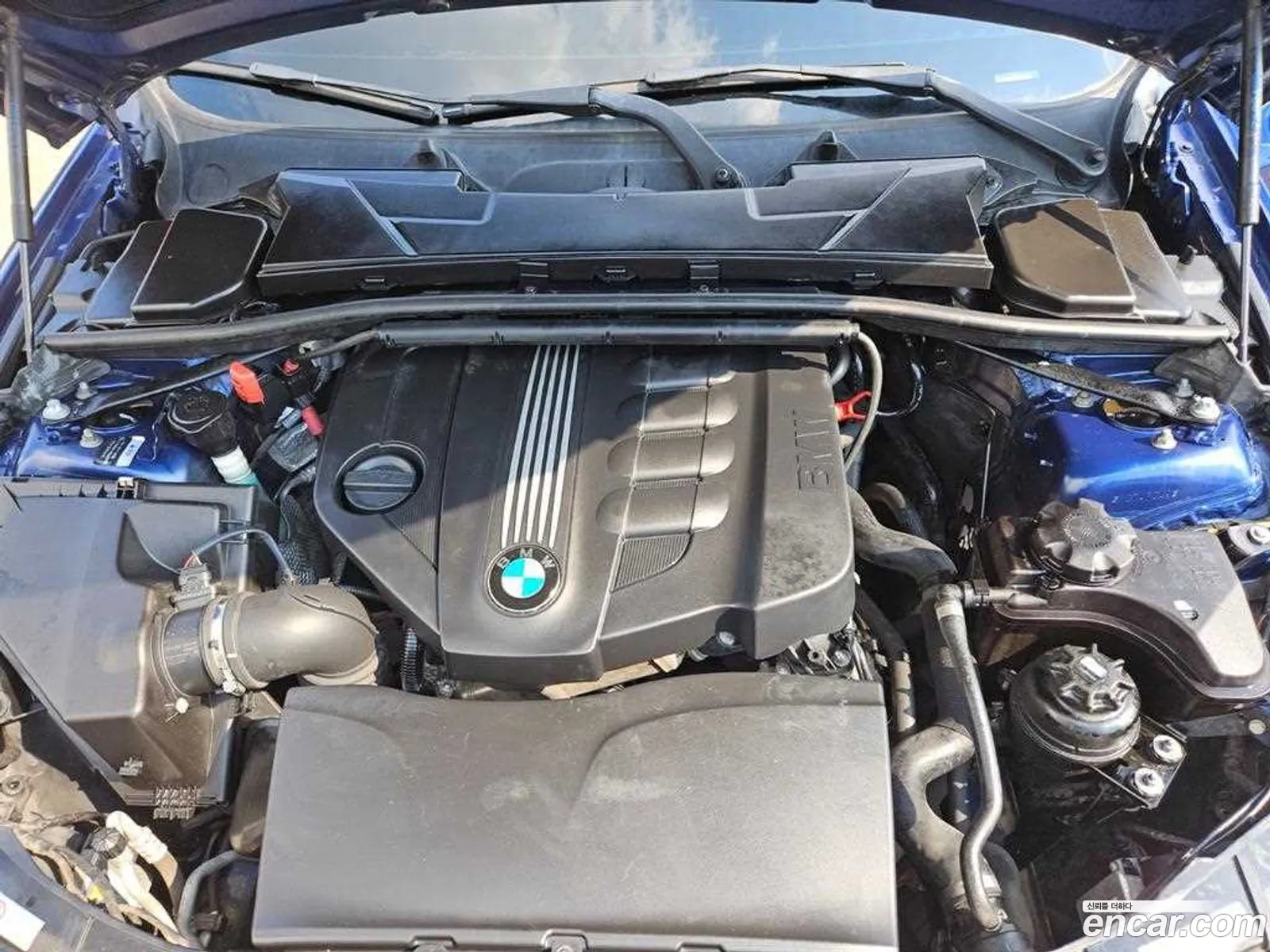 BMW 3 Series 2011 — 16