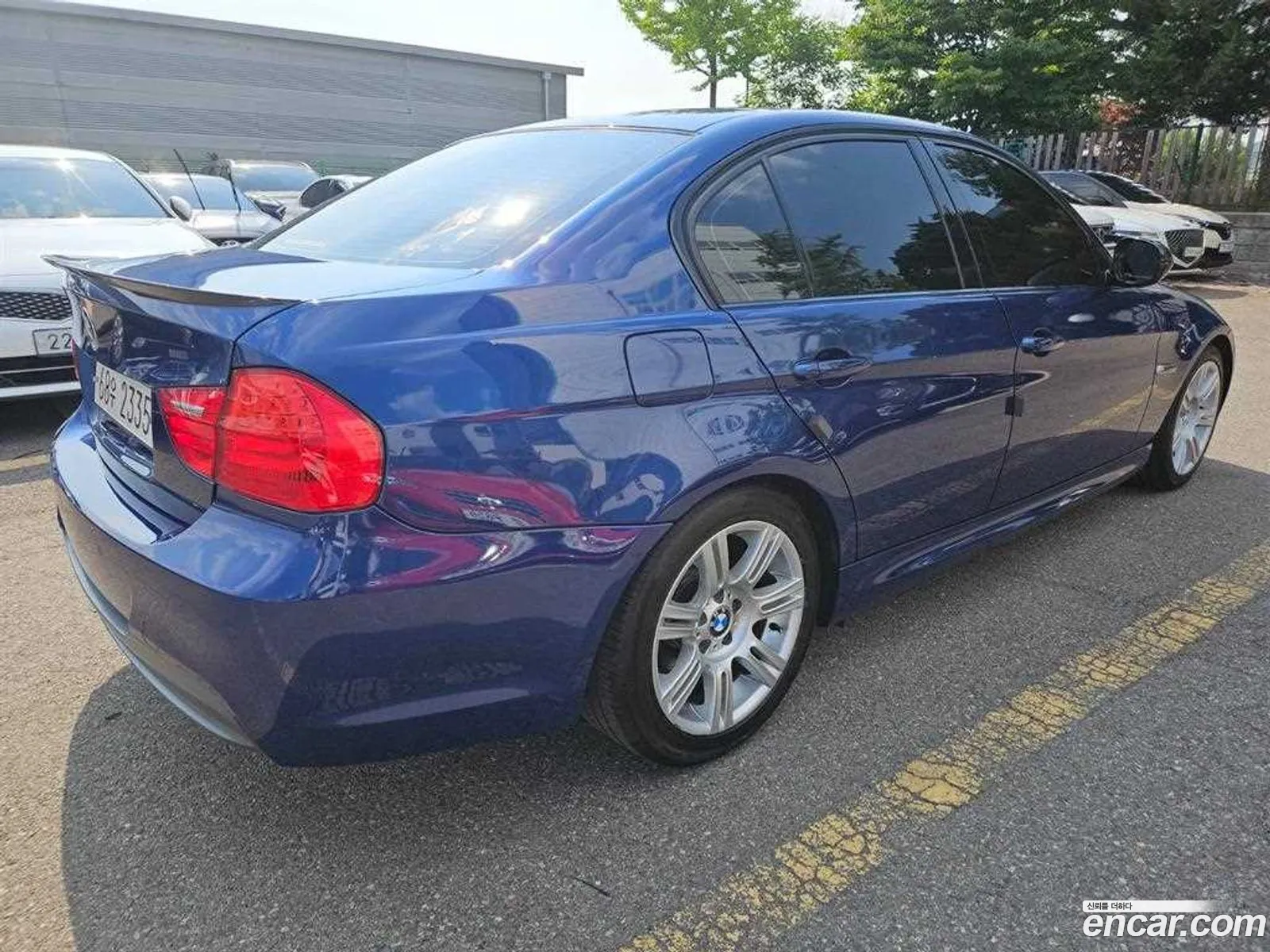 BMW 3 Series 2011 — 11
