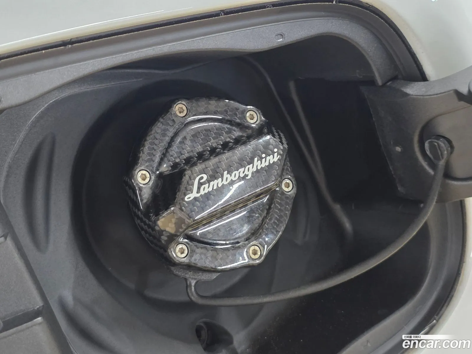 Lamborghini Urus 2019 — 2