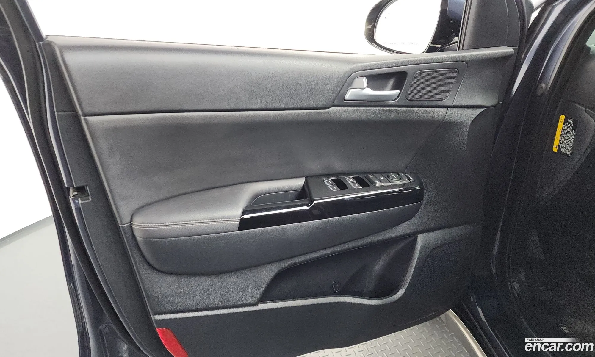 Kia Sportage the Bold 2018 — 19