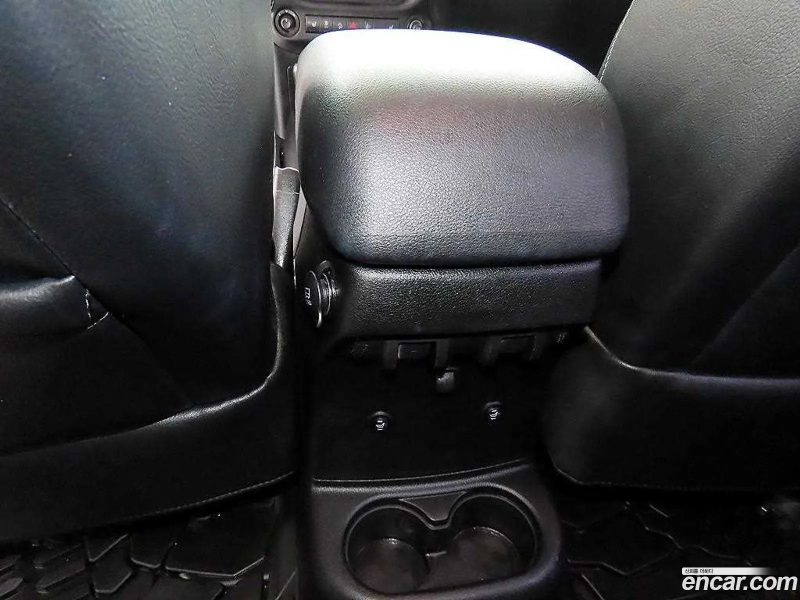 Jeep Wrangler 2015 — 9