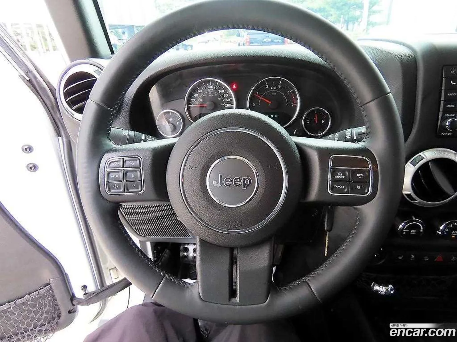 Jeep Wrangler 2015 — 20
