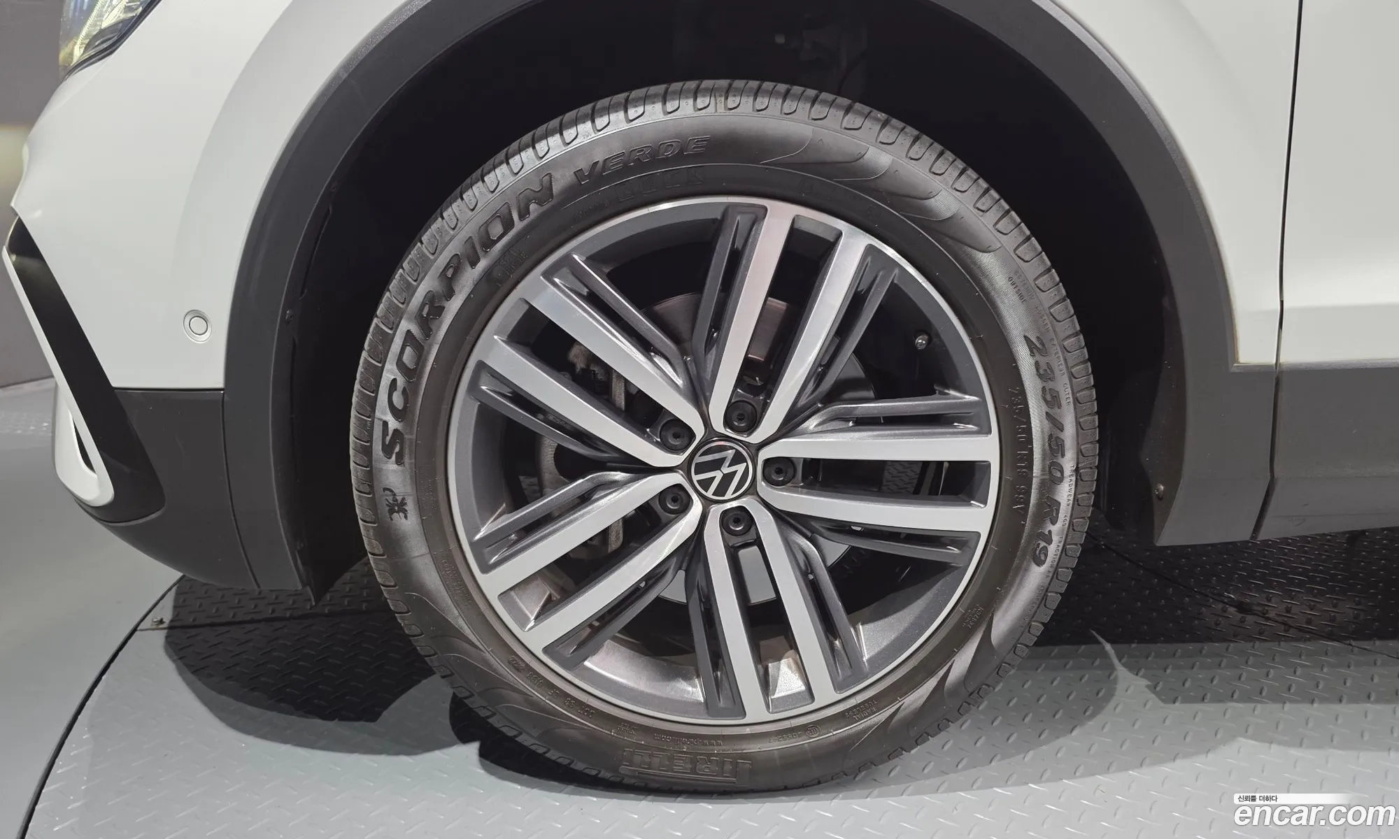 Volkswagen Tiguan Allspace 2023 — 12