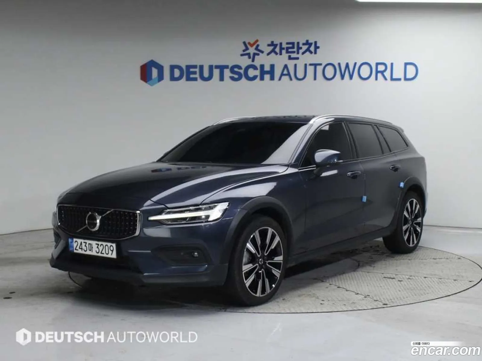 Volvo V60 Cross Country 2022 — 18