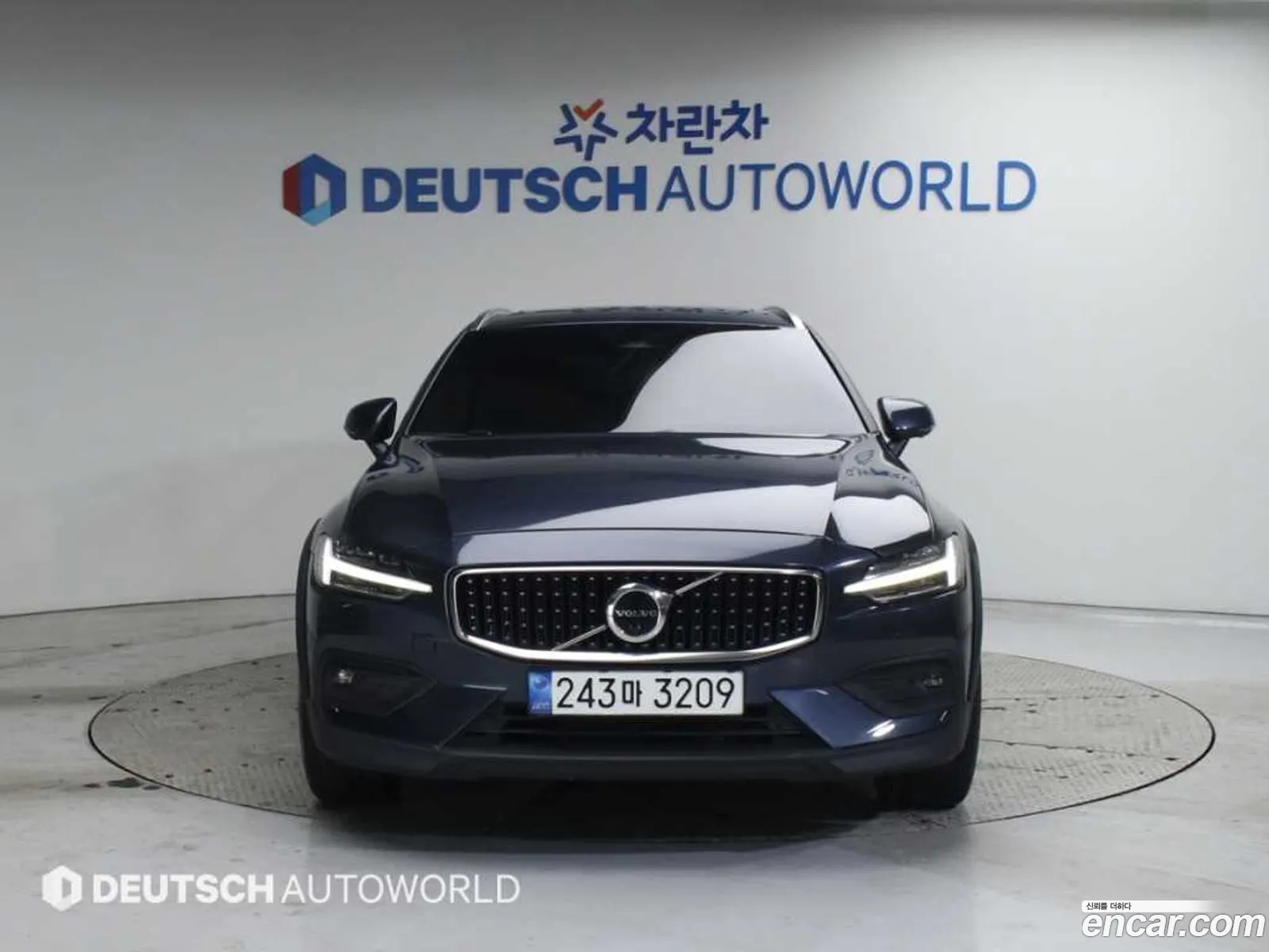 Volvo V60 Cross Country 2022 — 2
