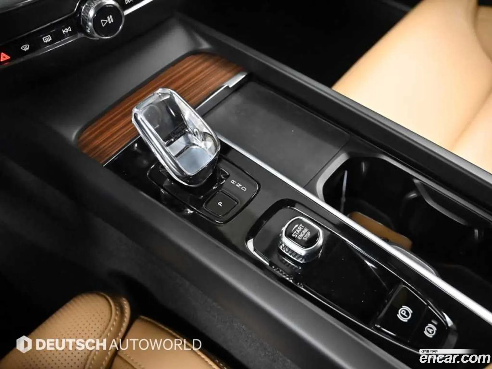 Volvo V60 Cross Country 2022 — 16