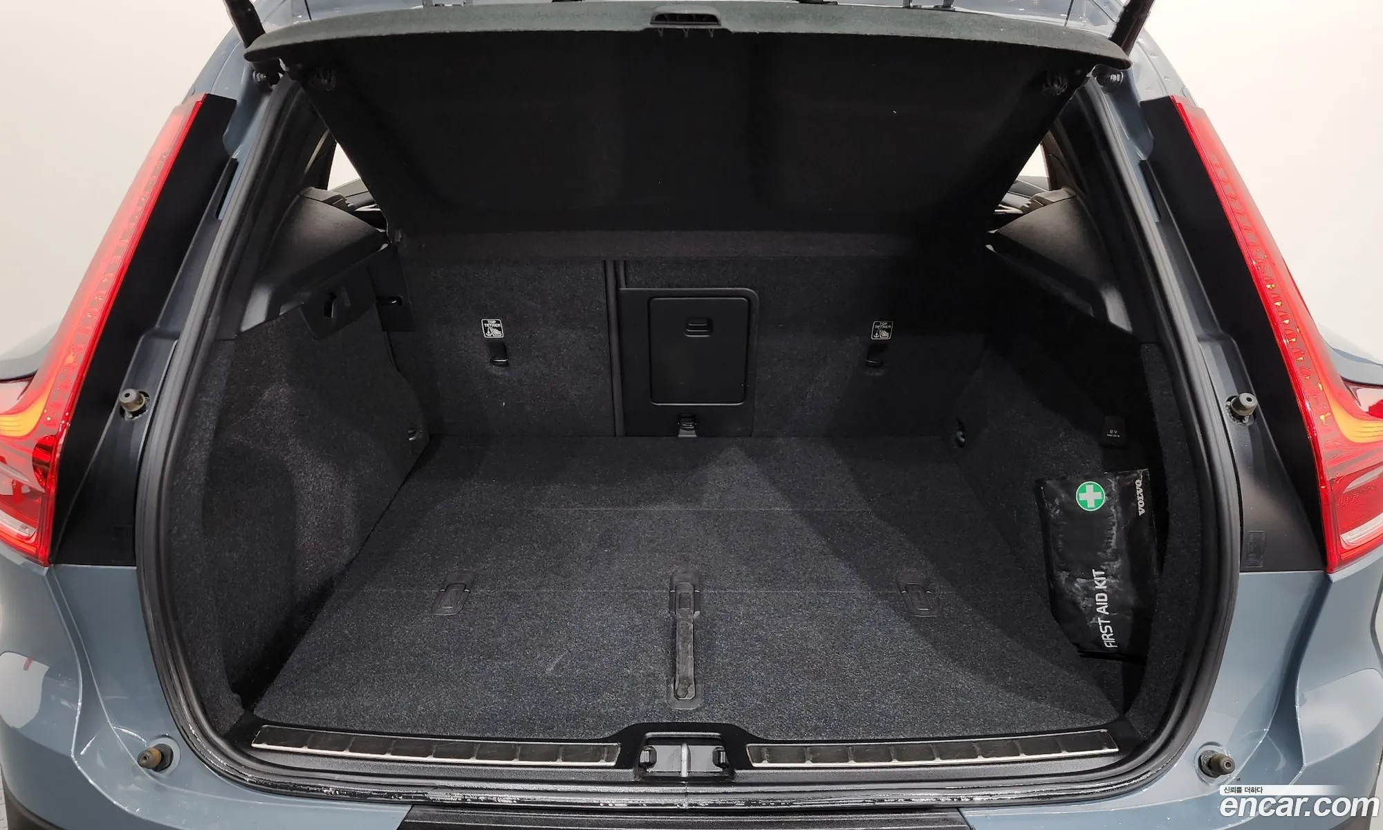 Volvo XC40 2021 — 25