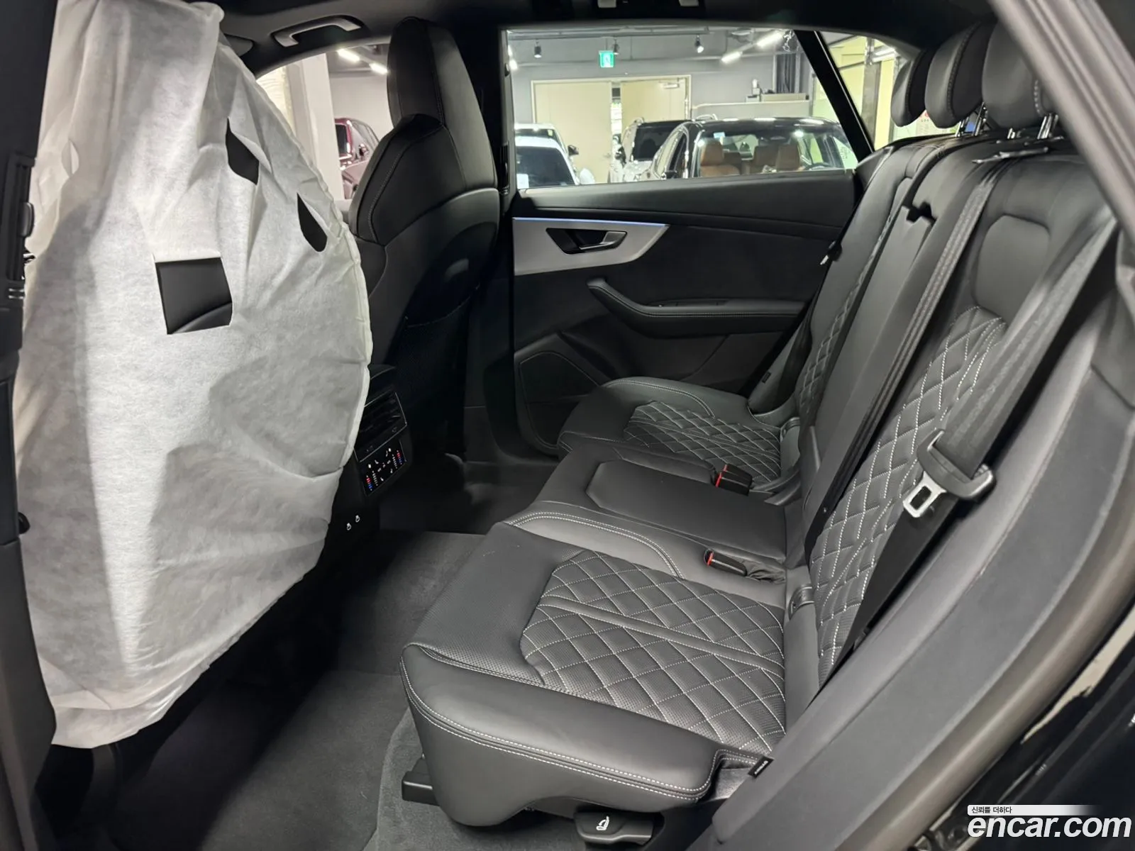 Audi Q8 2026 — 10