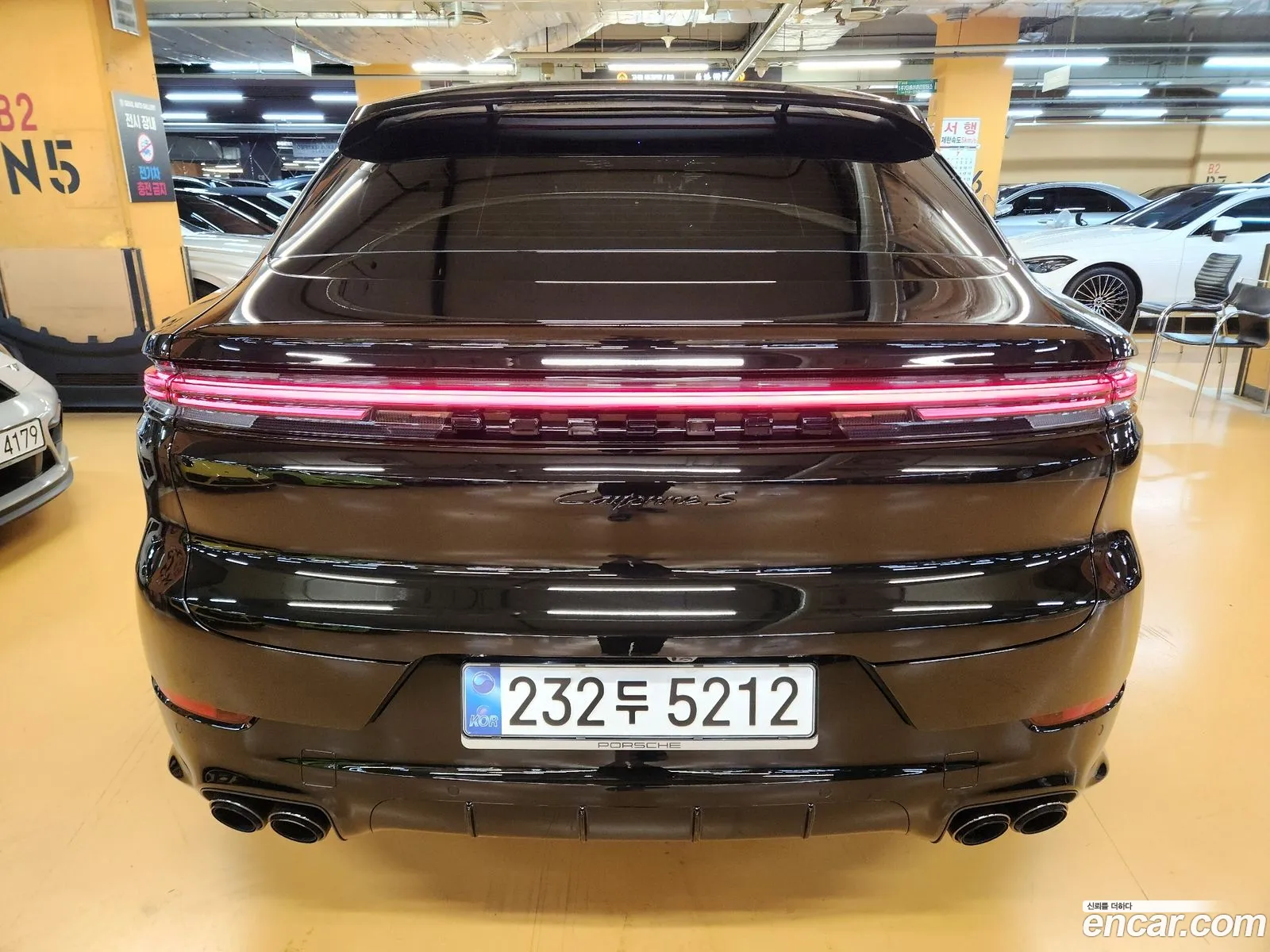Porsche Cayenne 2025 — 18