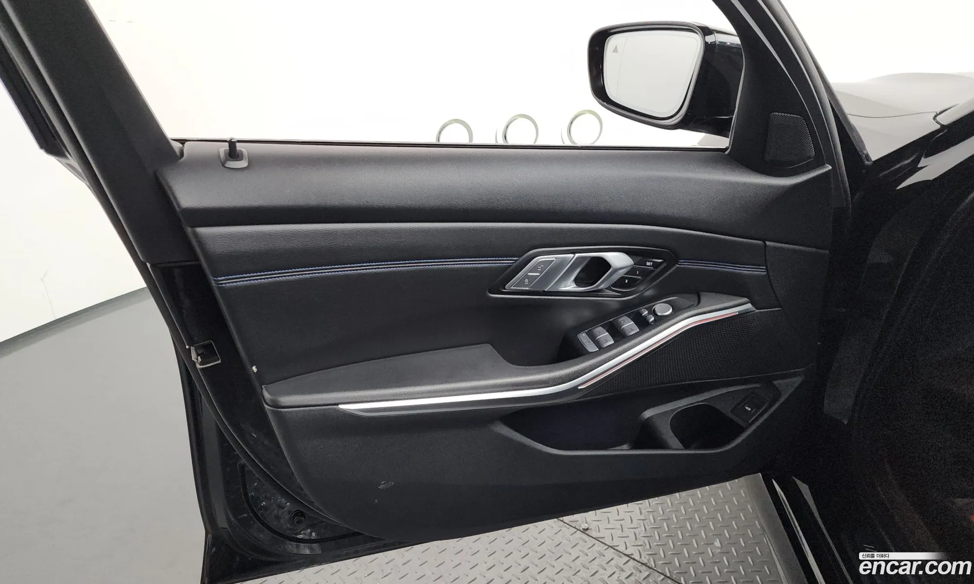 BMW 3 Series 2021 — 32