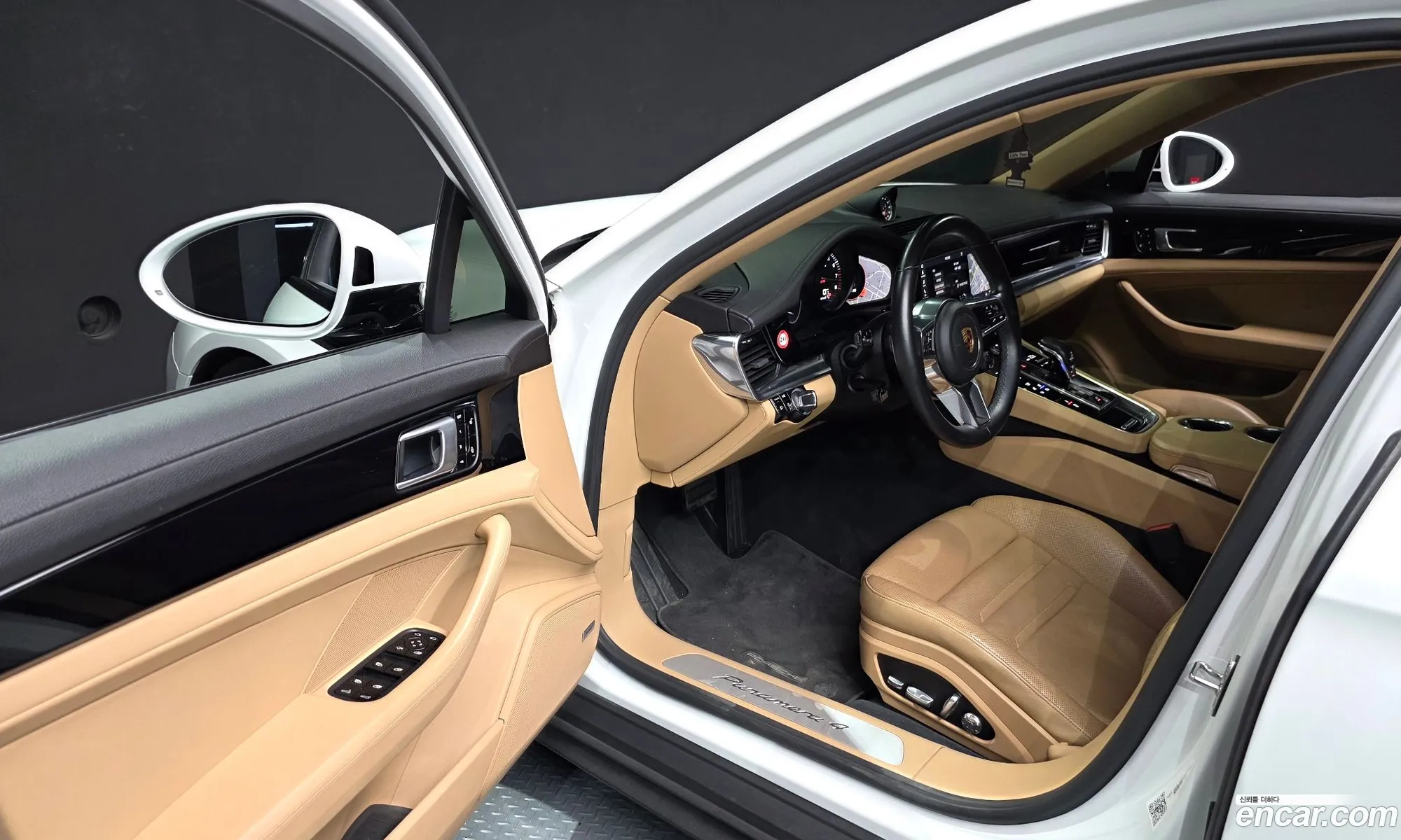 Porsche Panamera 2018 — 17