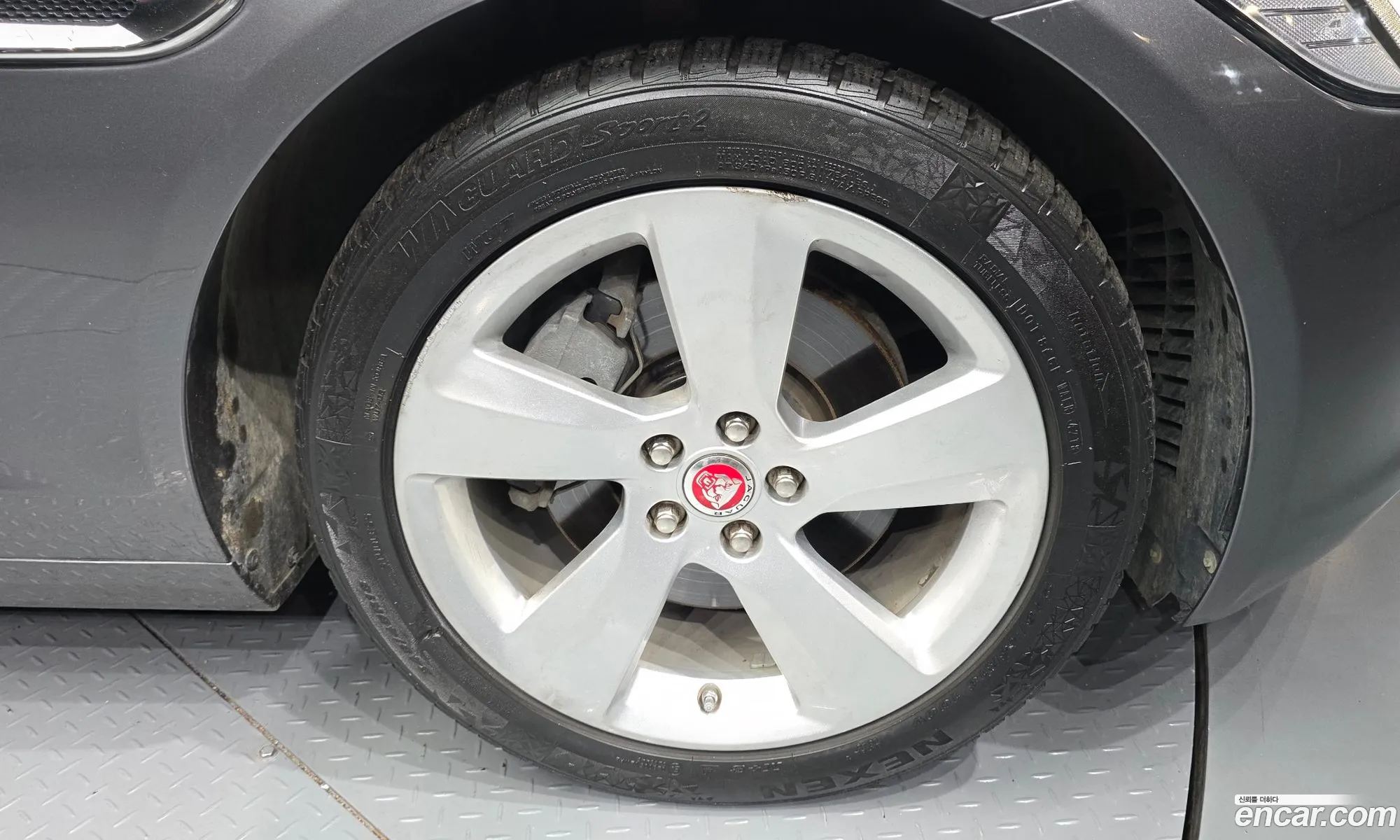 Jaguar XF 2018 — 4