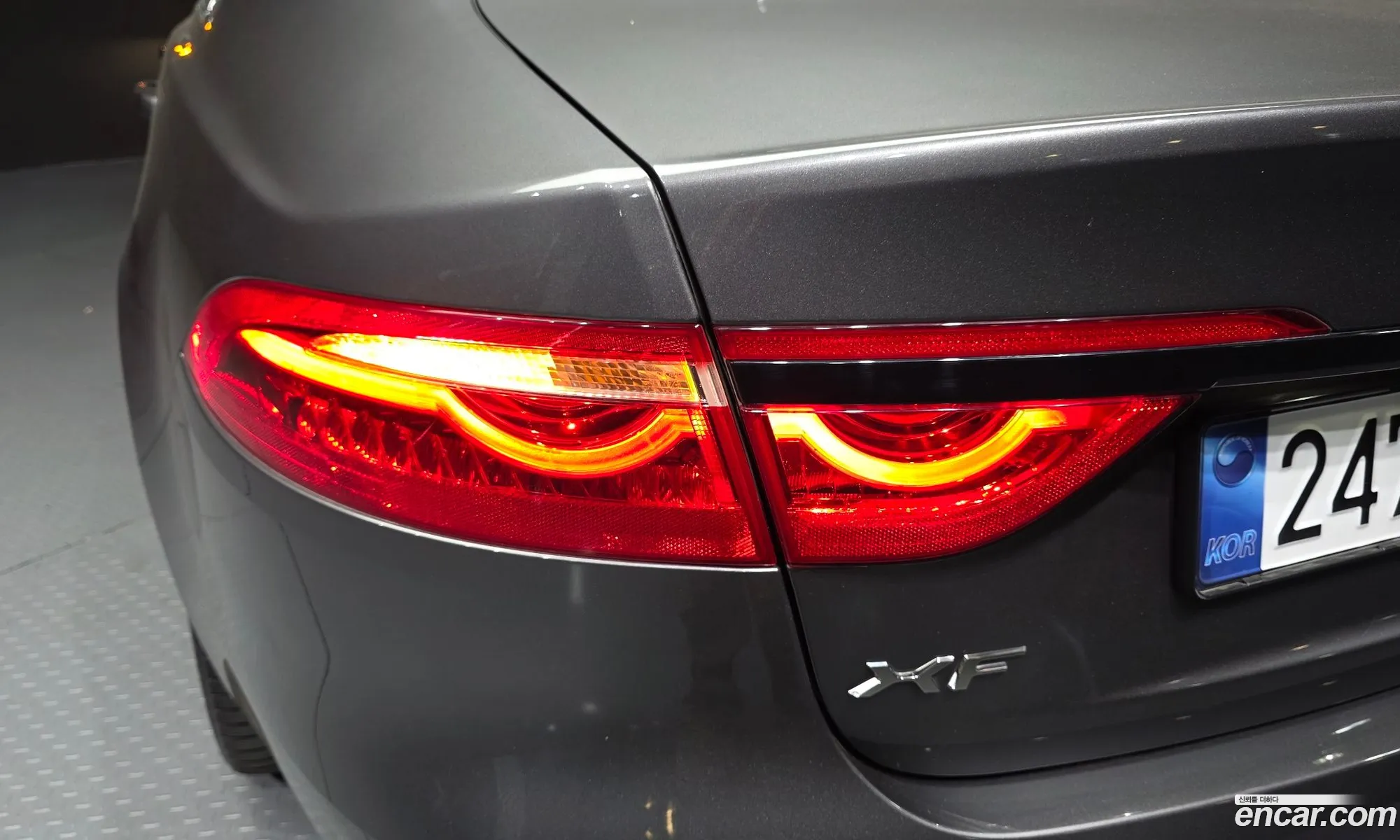 Jaguar XF 2018 — 22
