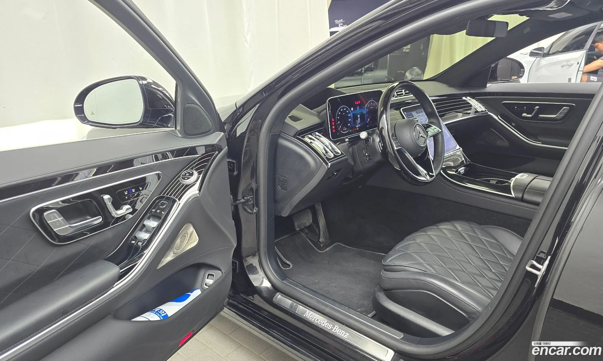 Mercedes-Benz S-Class W223 2023 — 12