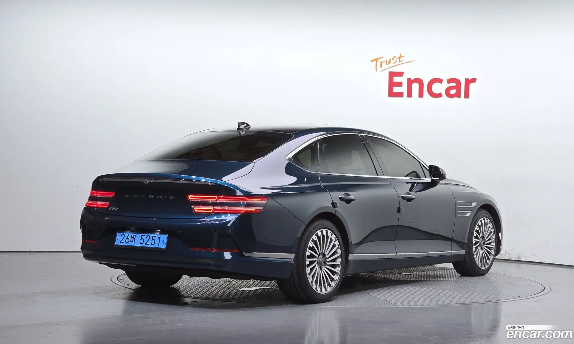Genesis Electrified G80 2022 — 20