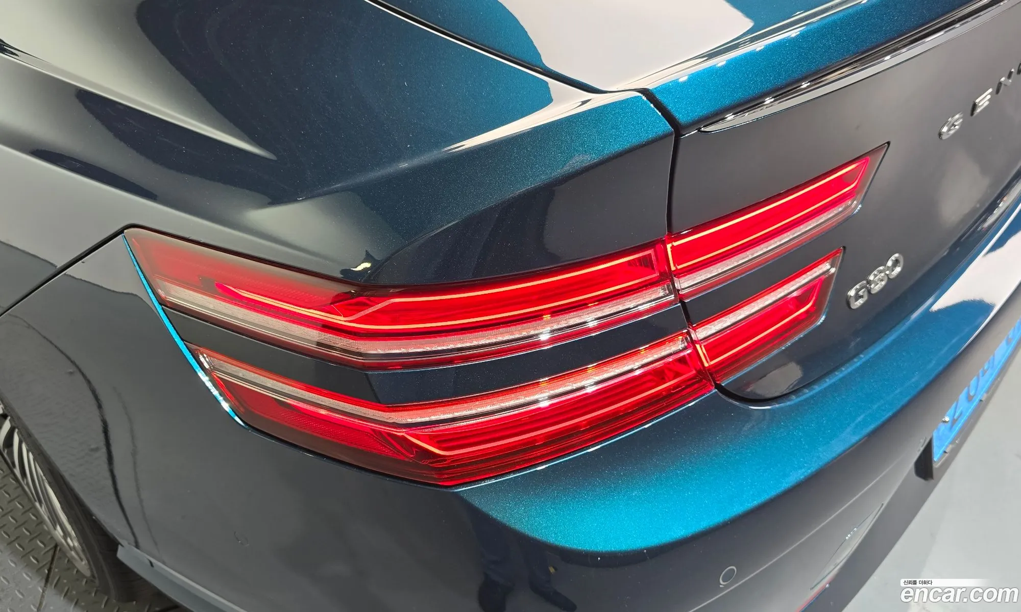 Genesis Electrified G80 2022 — 26