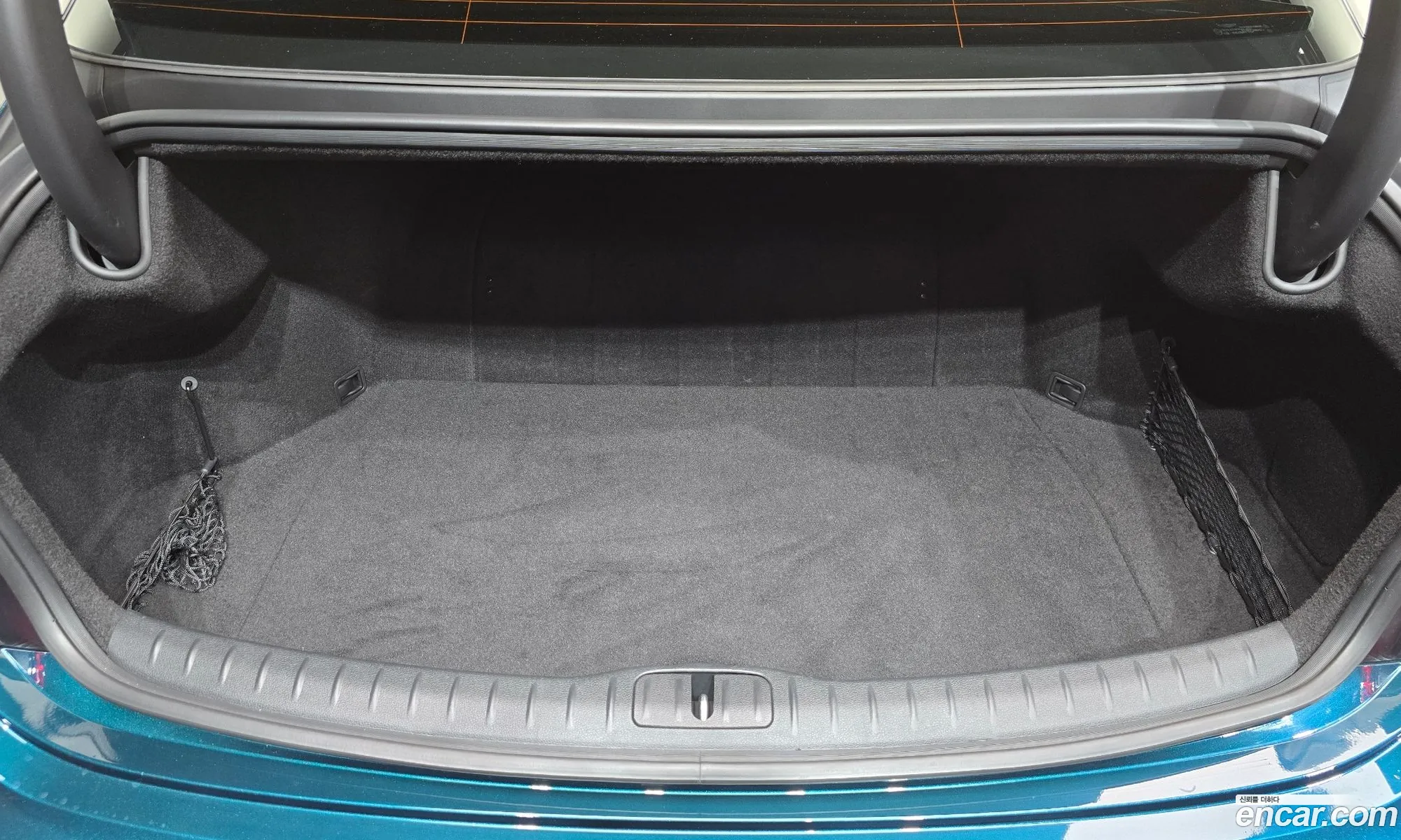 Genesis Electrified G80 2022 — 18