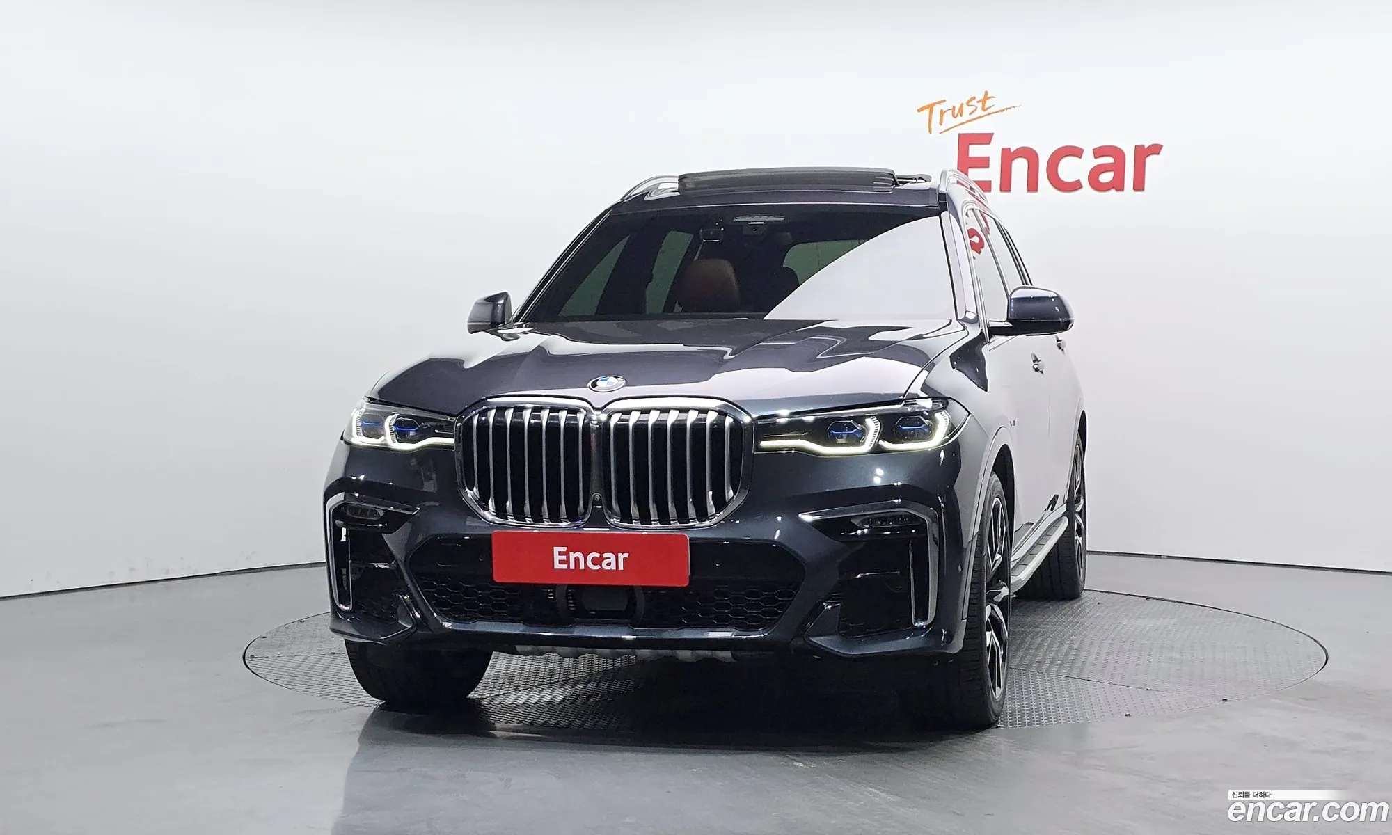 BMW X7 2021 — 17