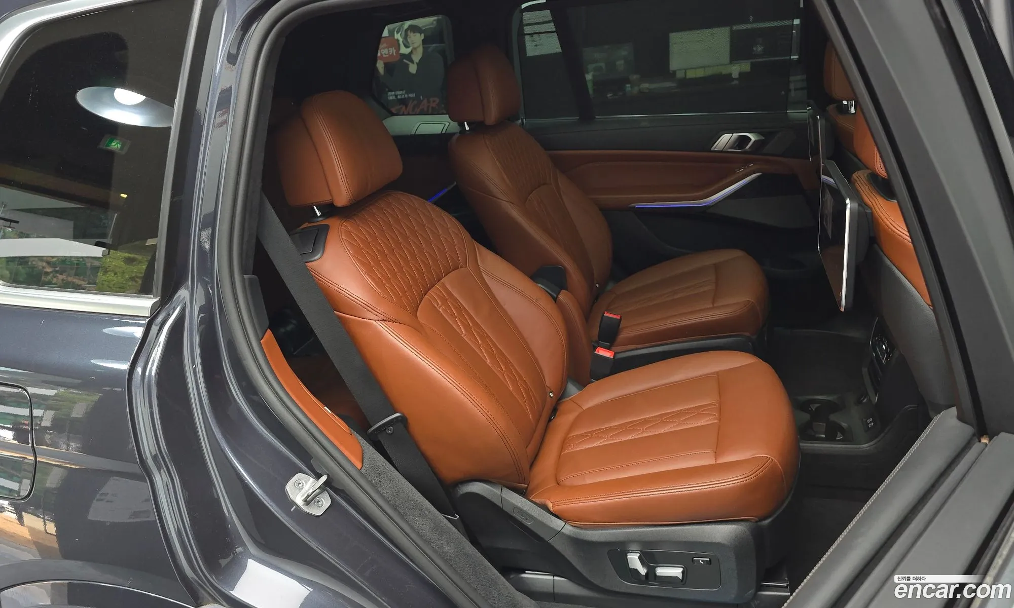 BMW X7 2021 — 14