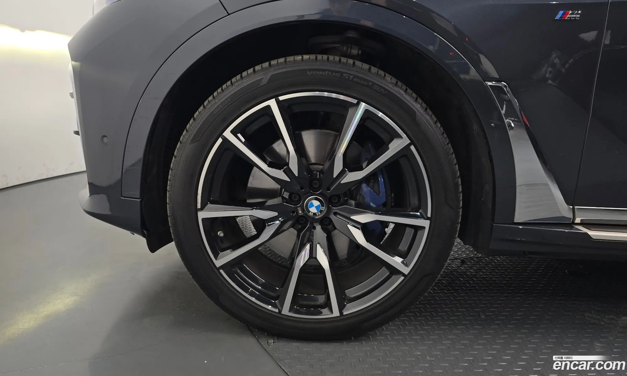 BMW X7 2021 — 8