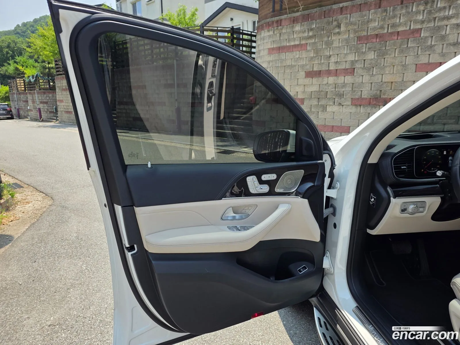 Mercedes-Benz GLE-Class W167 2023 — 9