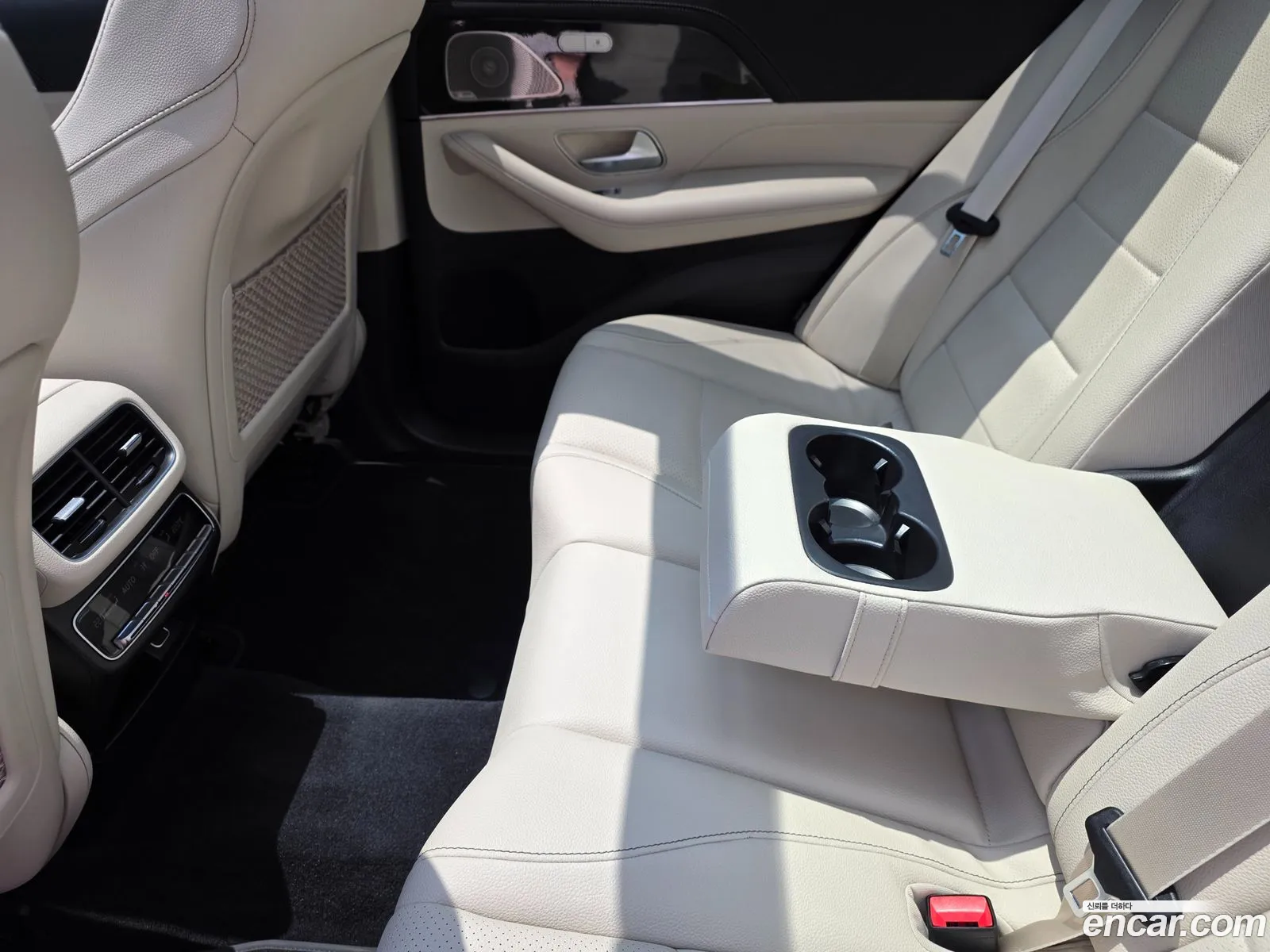 Mercedes-Benz GLE-Class W167 2023 — 19