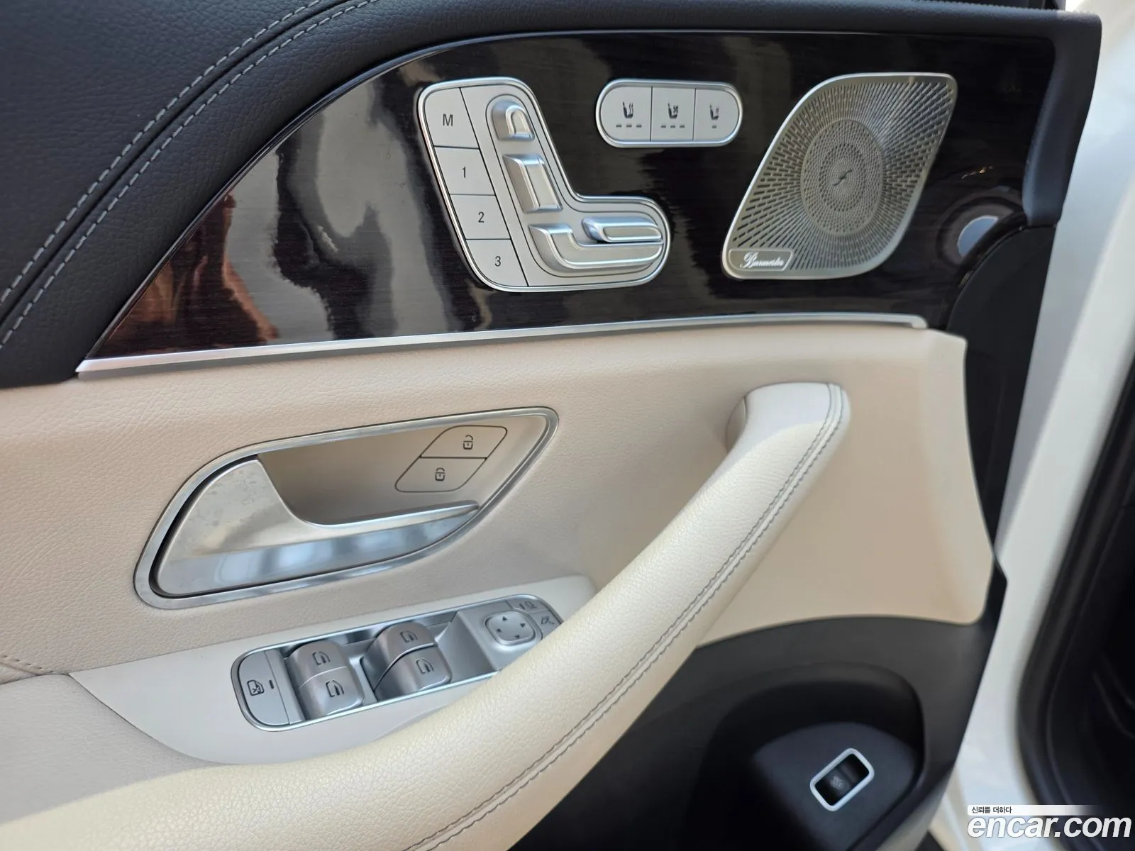 Mercedes-Benz GLE-Class W167 2023 — 14