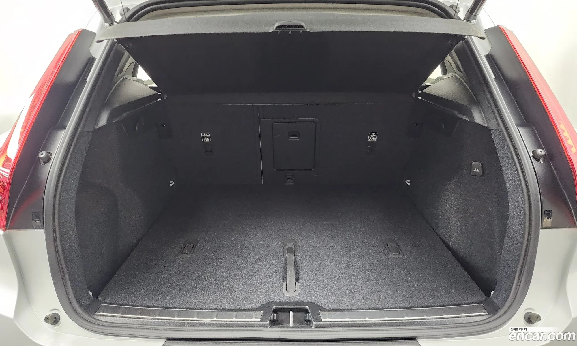 Volvo XC40 2024 — 5