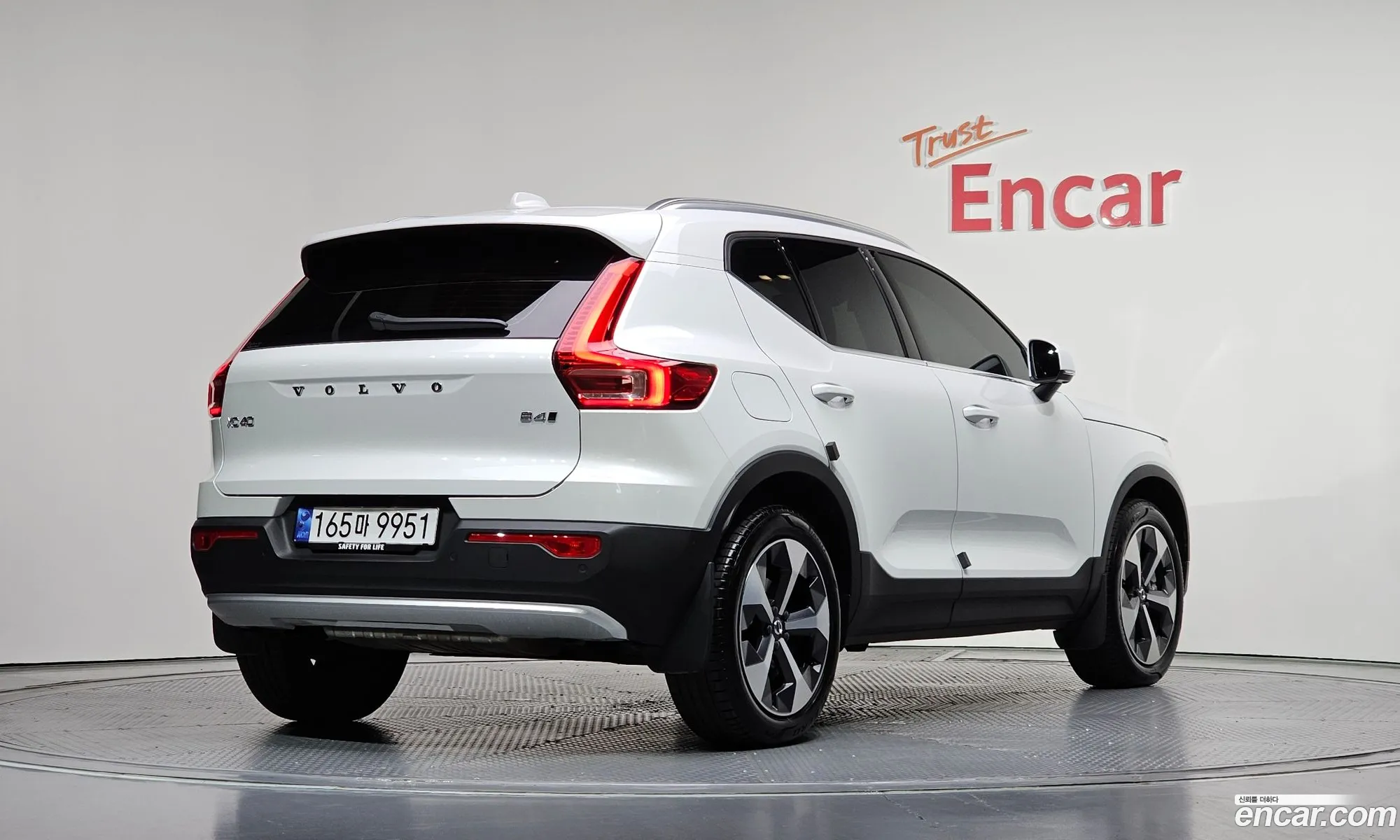 Volvo XC40 2024 — 28