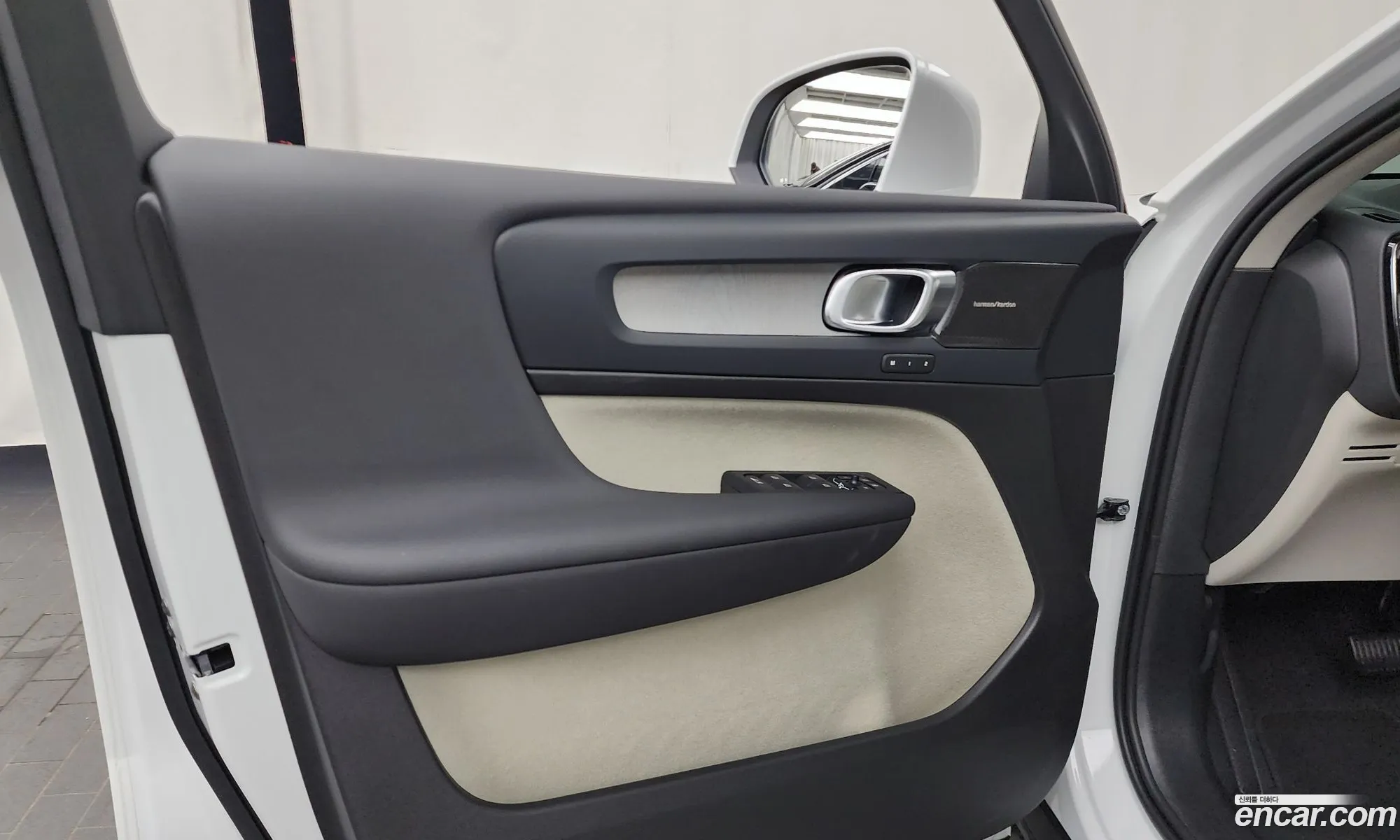 Volvo XC40 2024 — 21