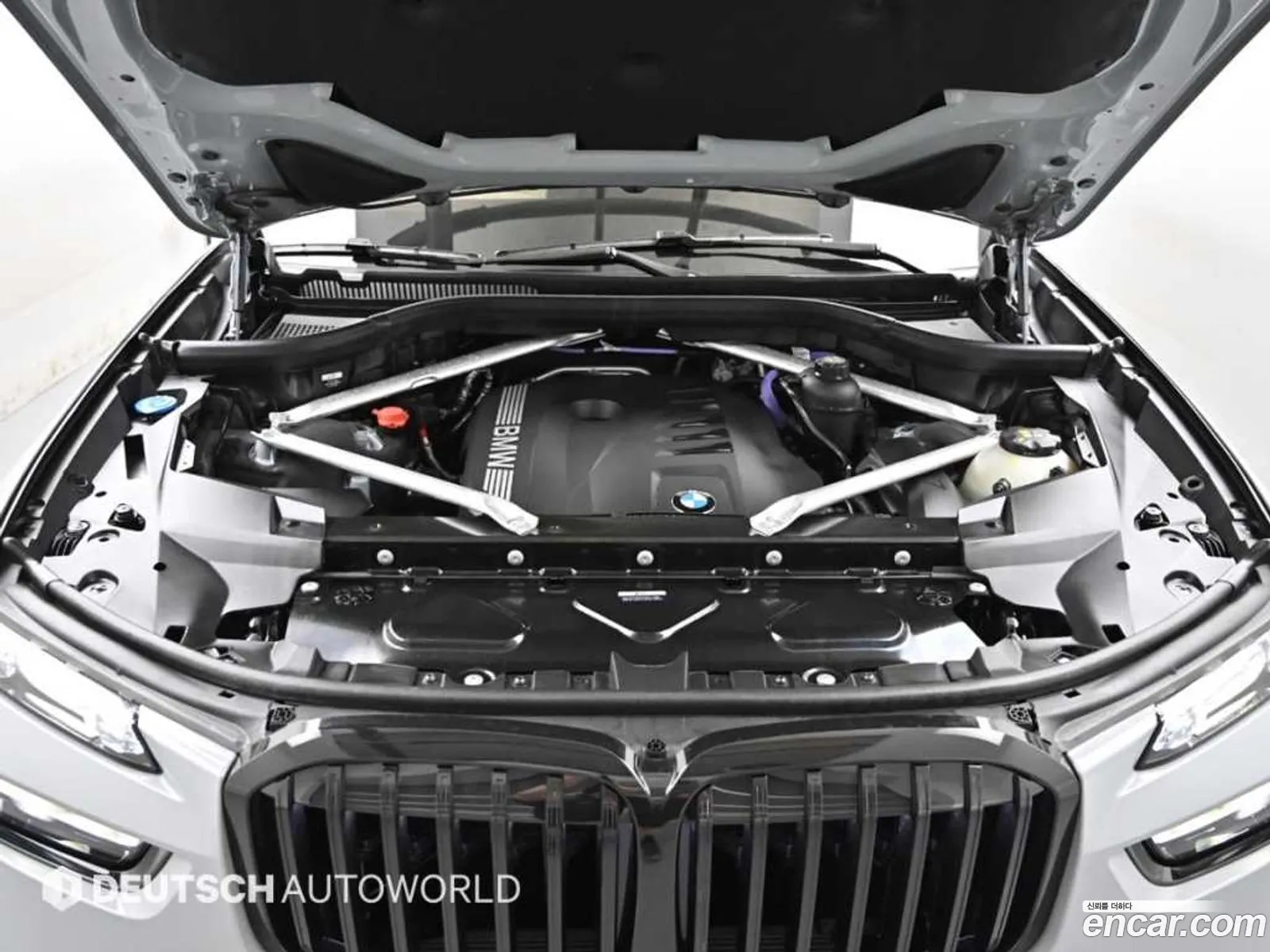 BMW X7 2025 — 7