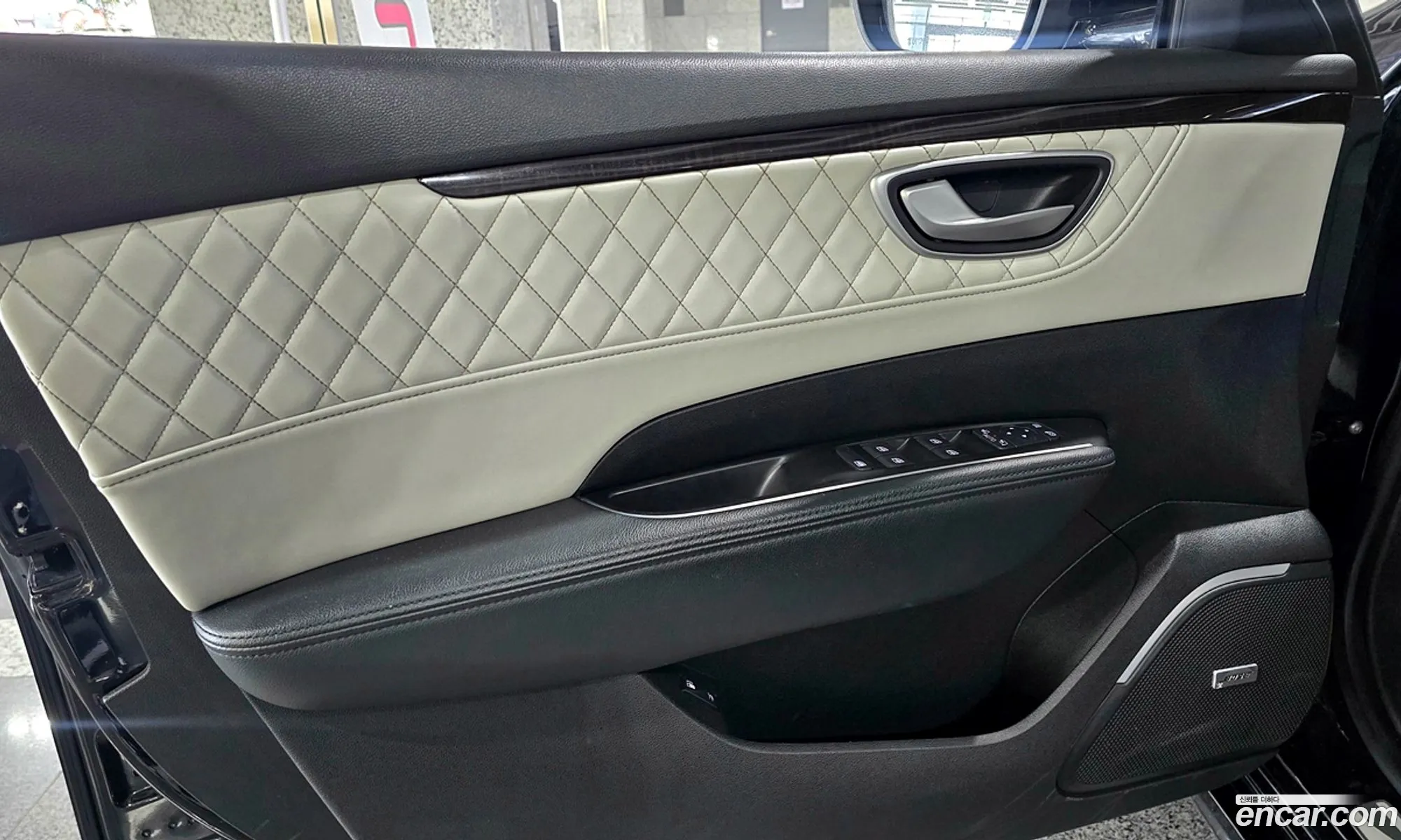 Renault Korea (Samsung) SM6 2017 — 19