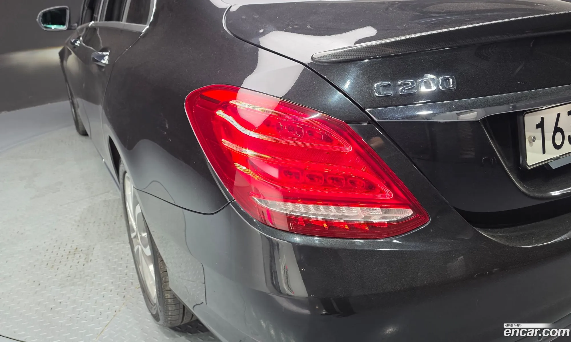 Mercedes-Benz C-Class W205 2017 — 27