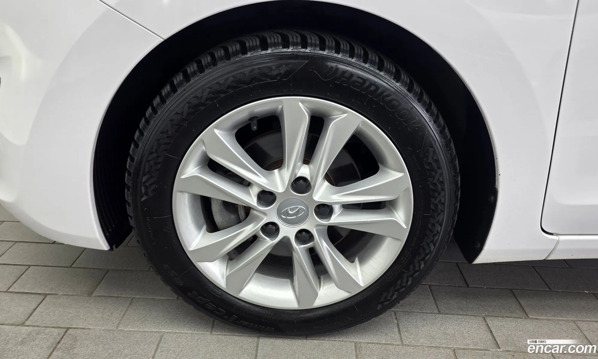 Hyundai i30 2013 — 16
