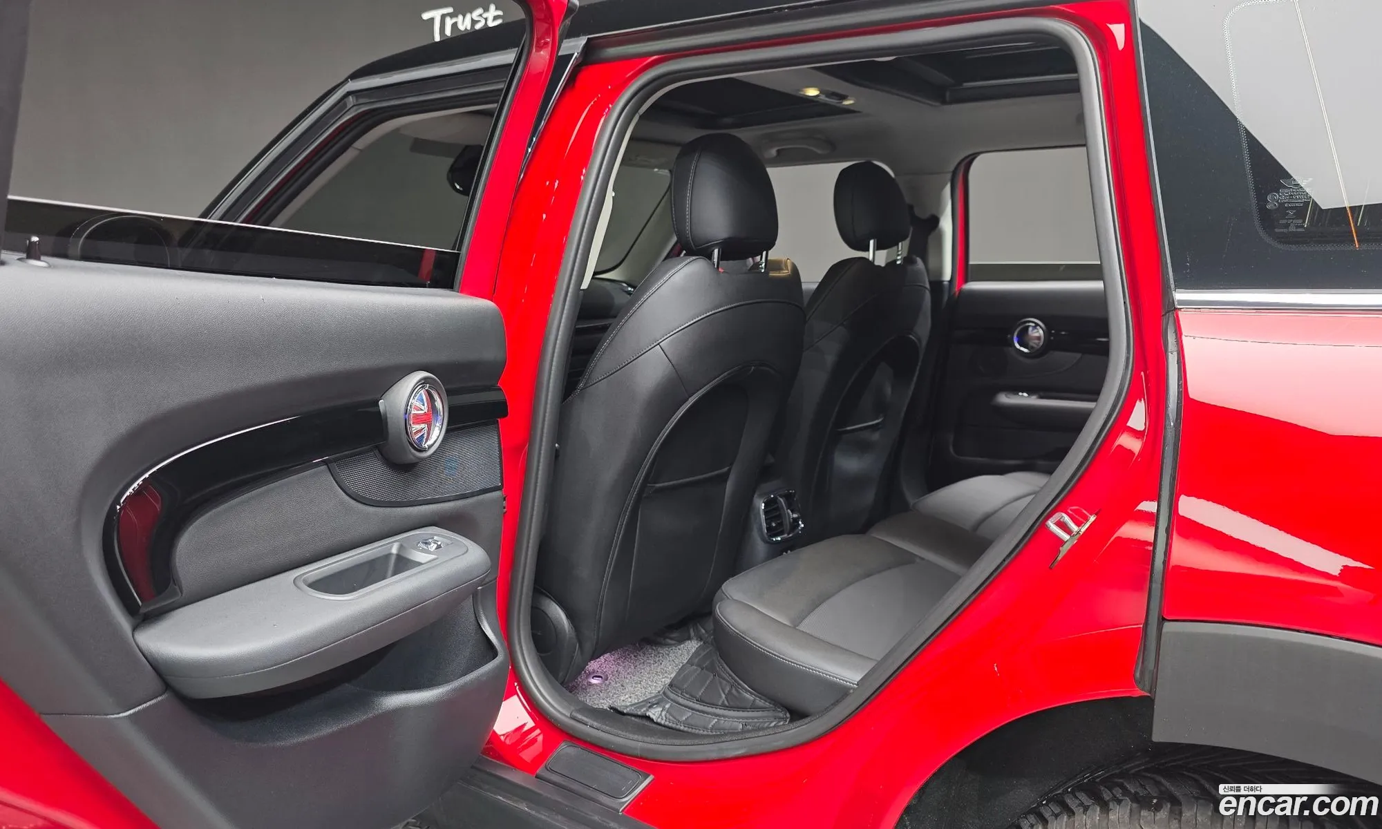 Mini Cooper Clubman 2023 — 14