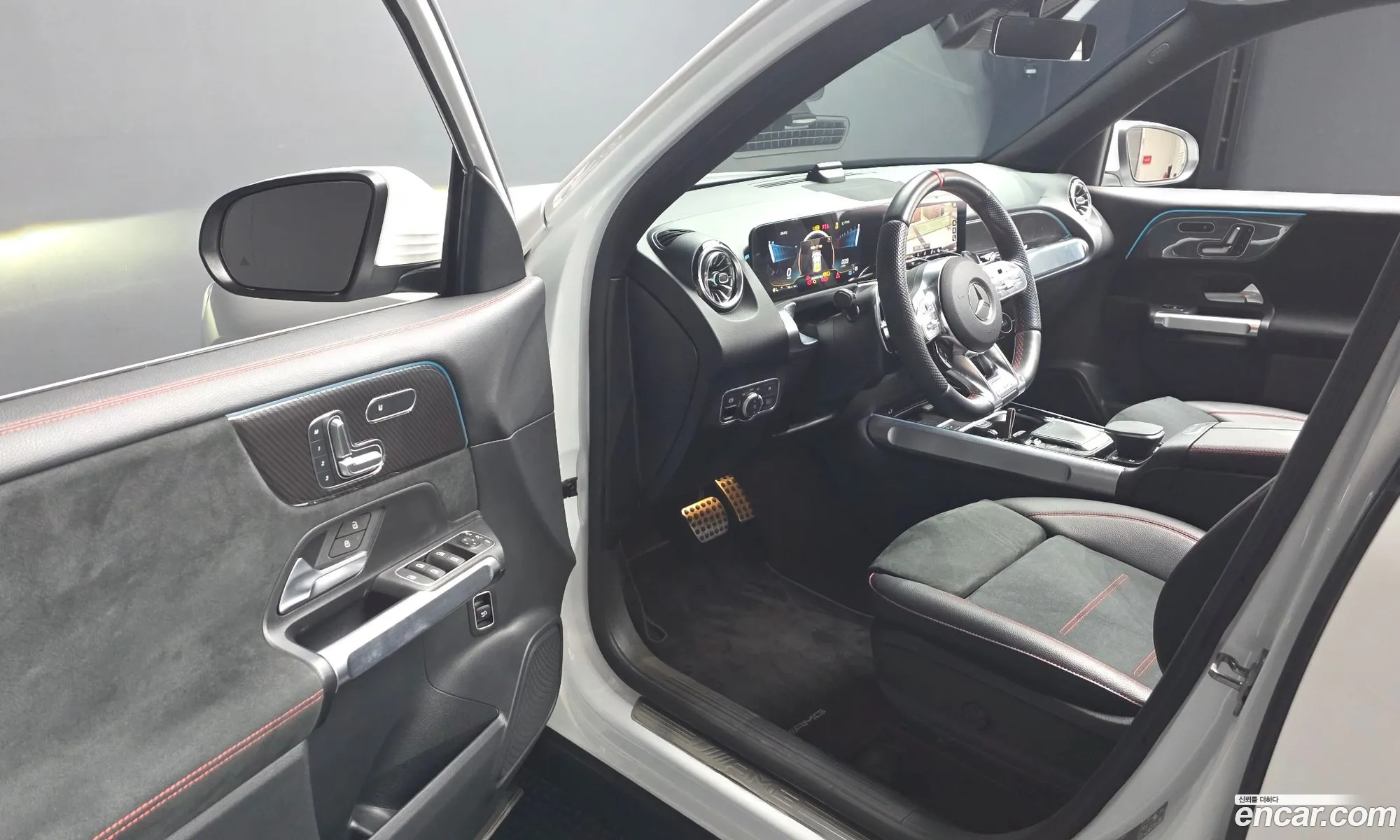 Mercedes-Benz GLB-Class X247 2023 — 19